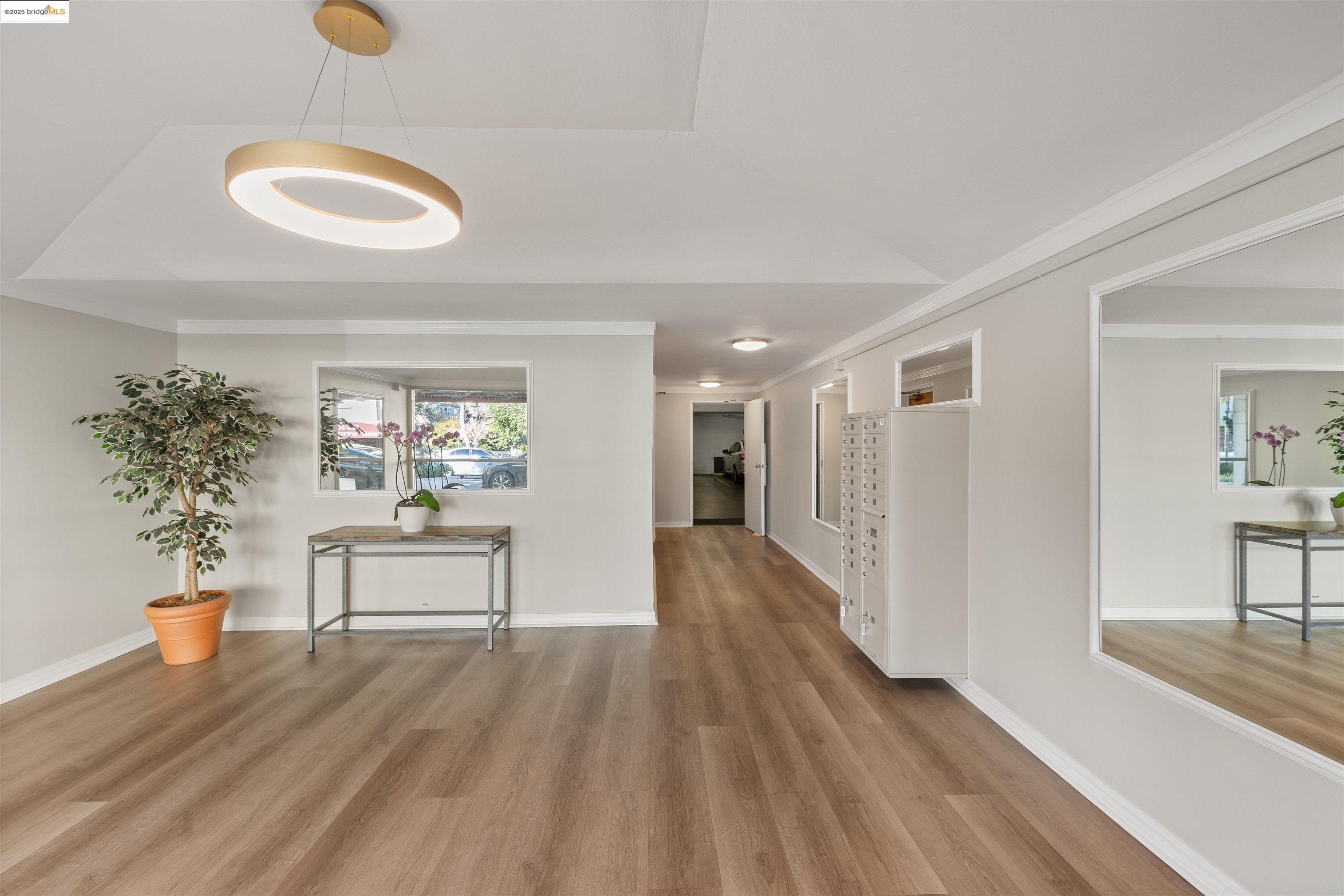 250 Montecito Ave. # 204