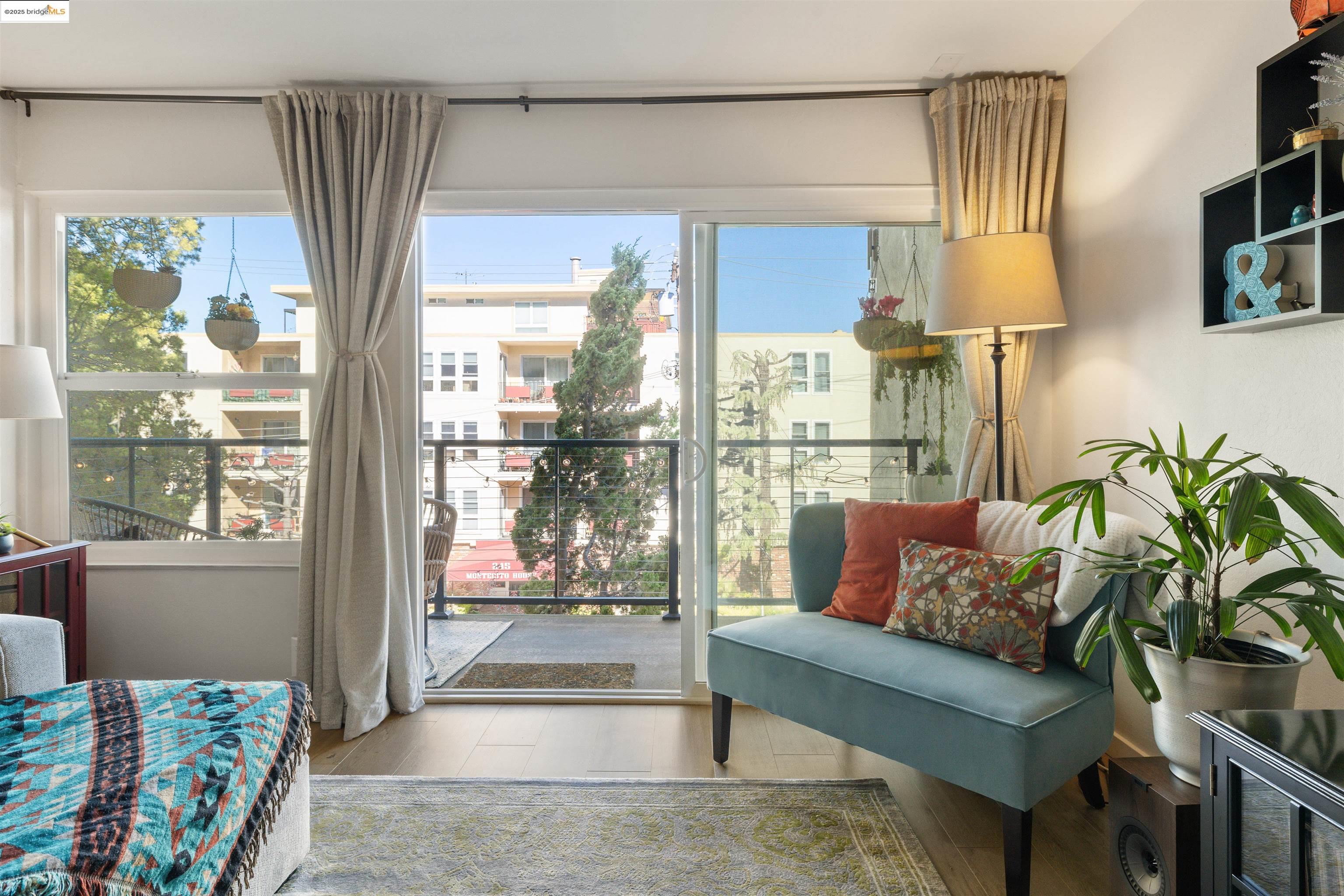 250 Montecito Ave. # 204