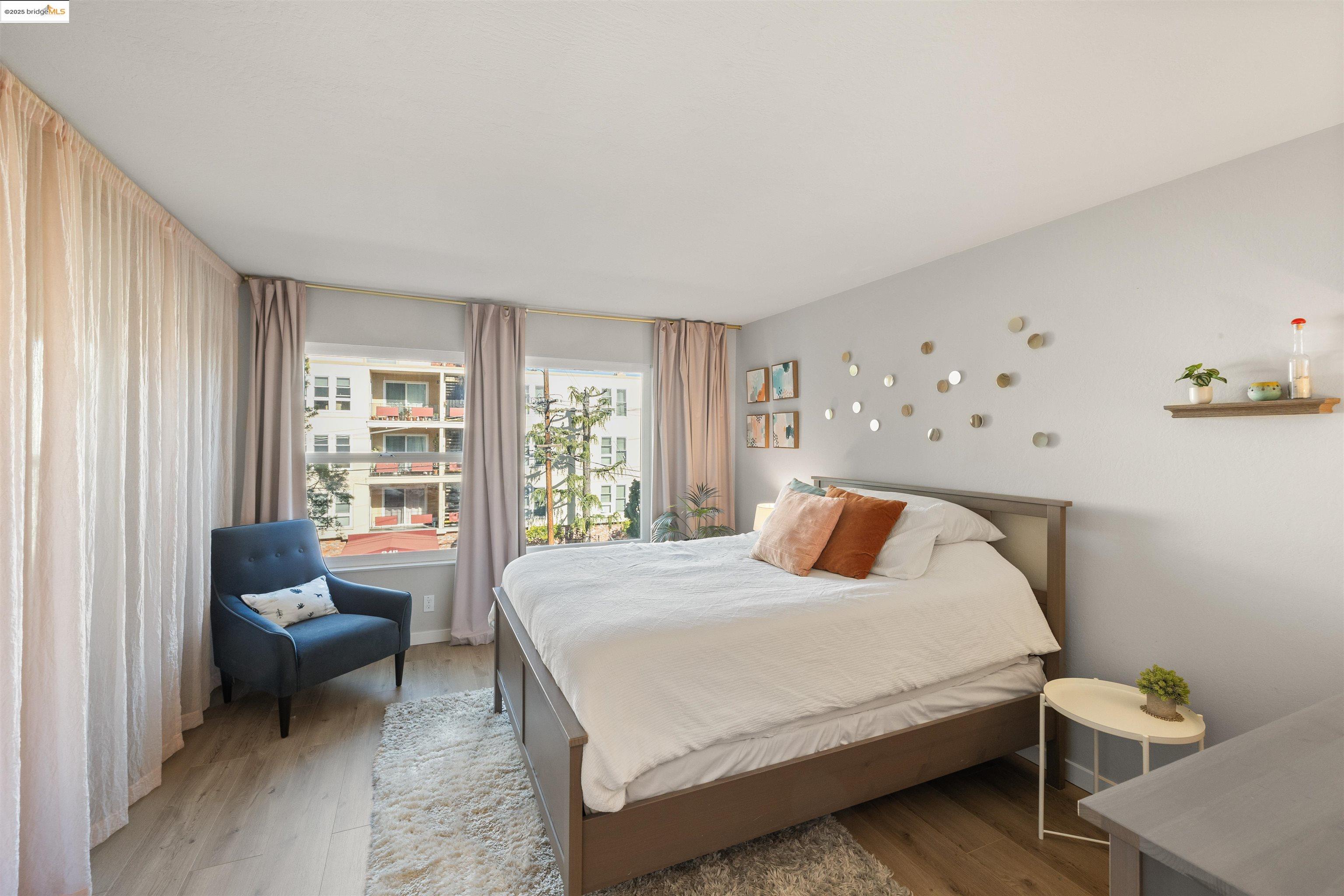 250 Montecito Ave. # 204