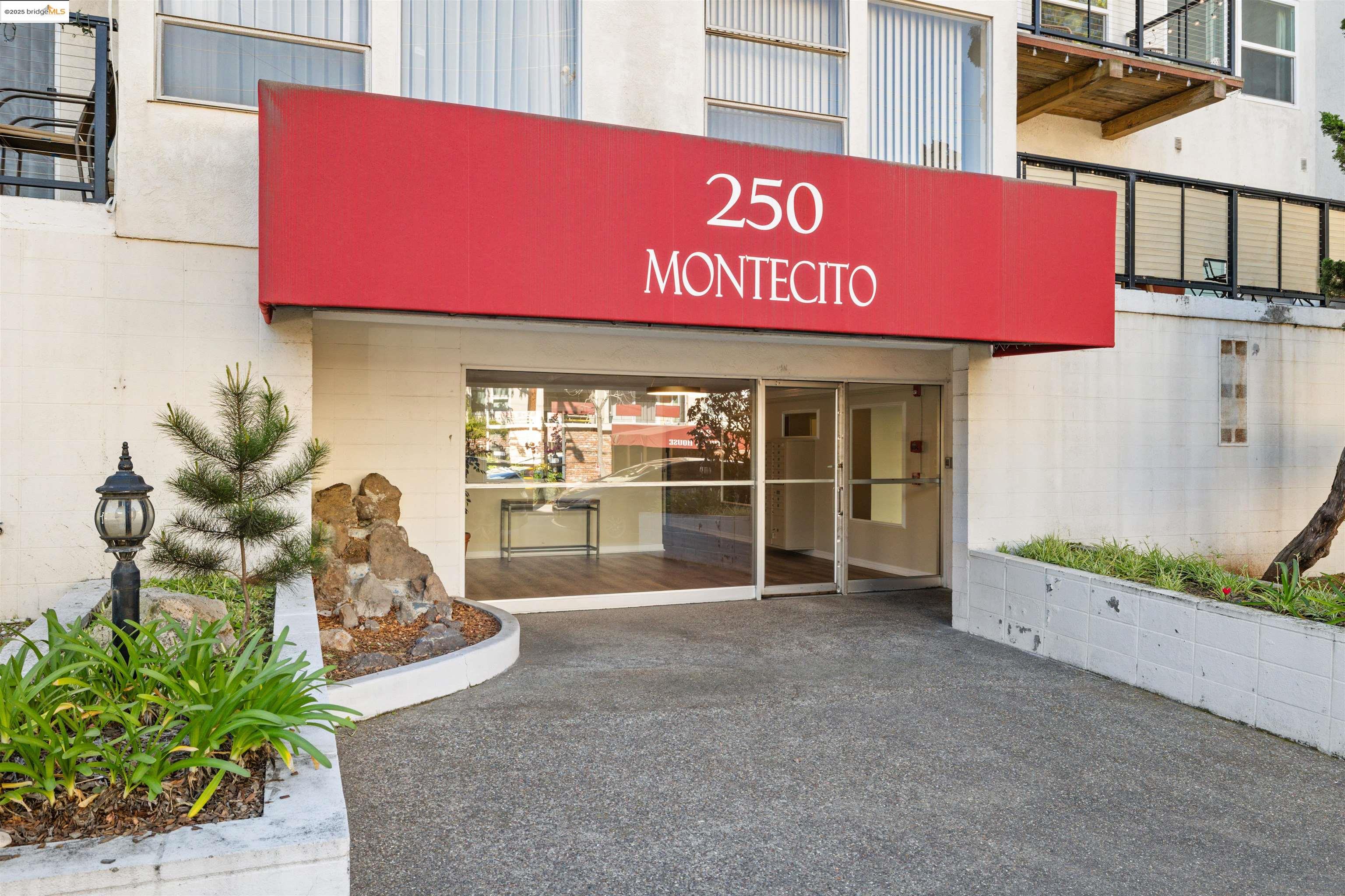 250 Montecito Ave. # 204