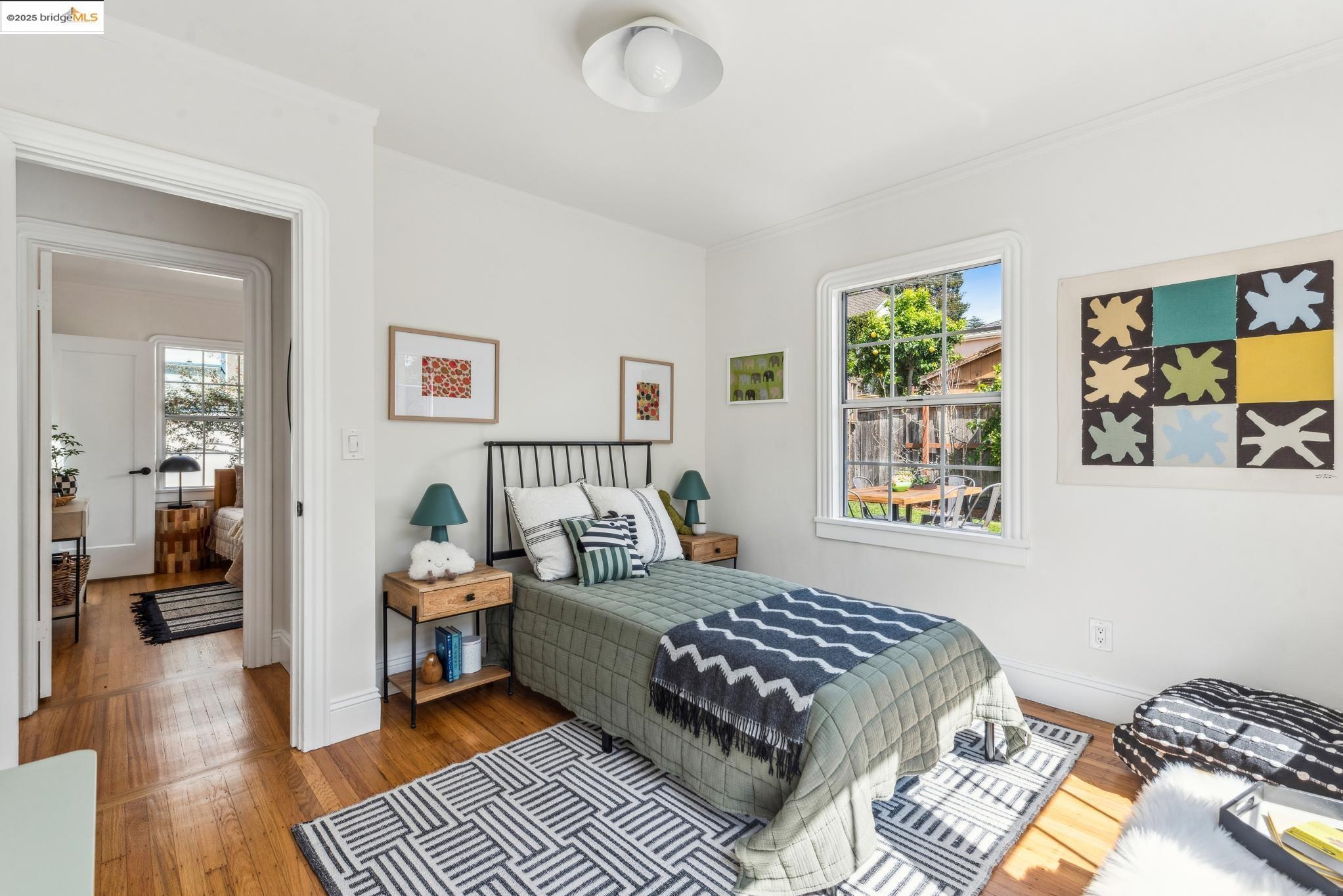 651 Neilson St