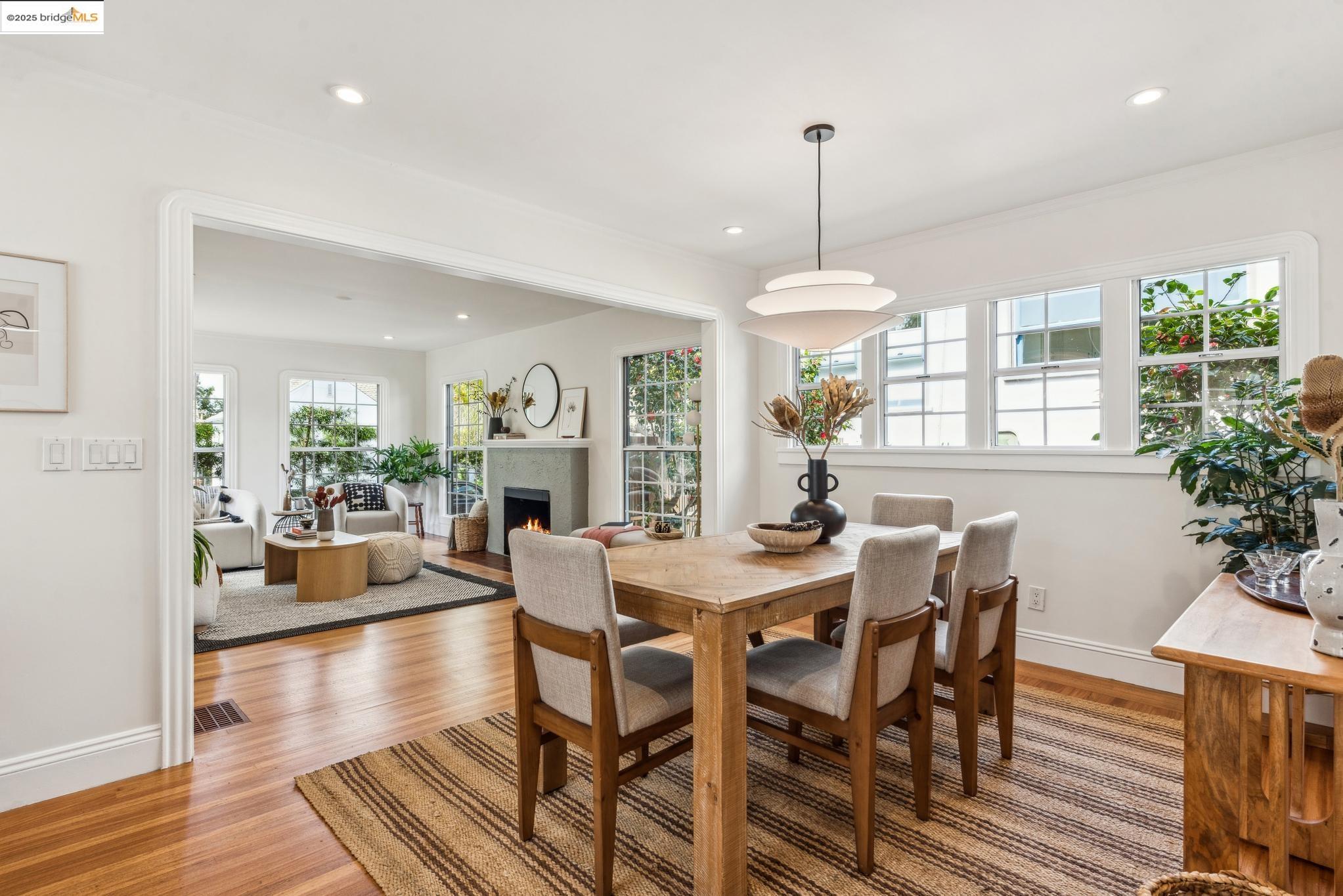 651 Neilson St