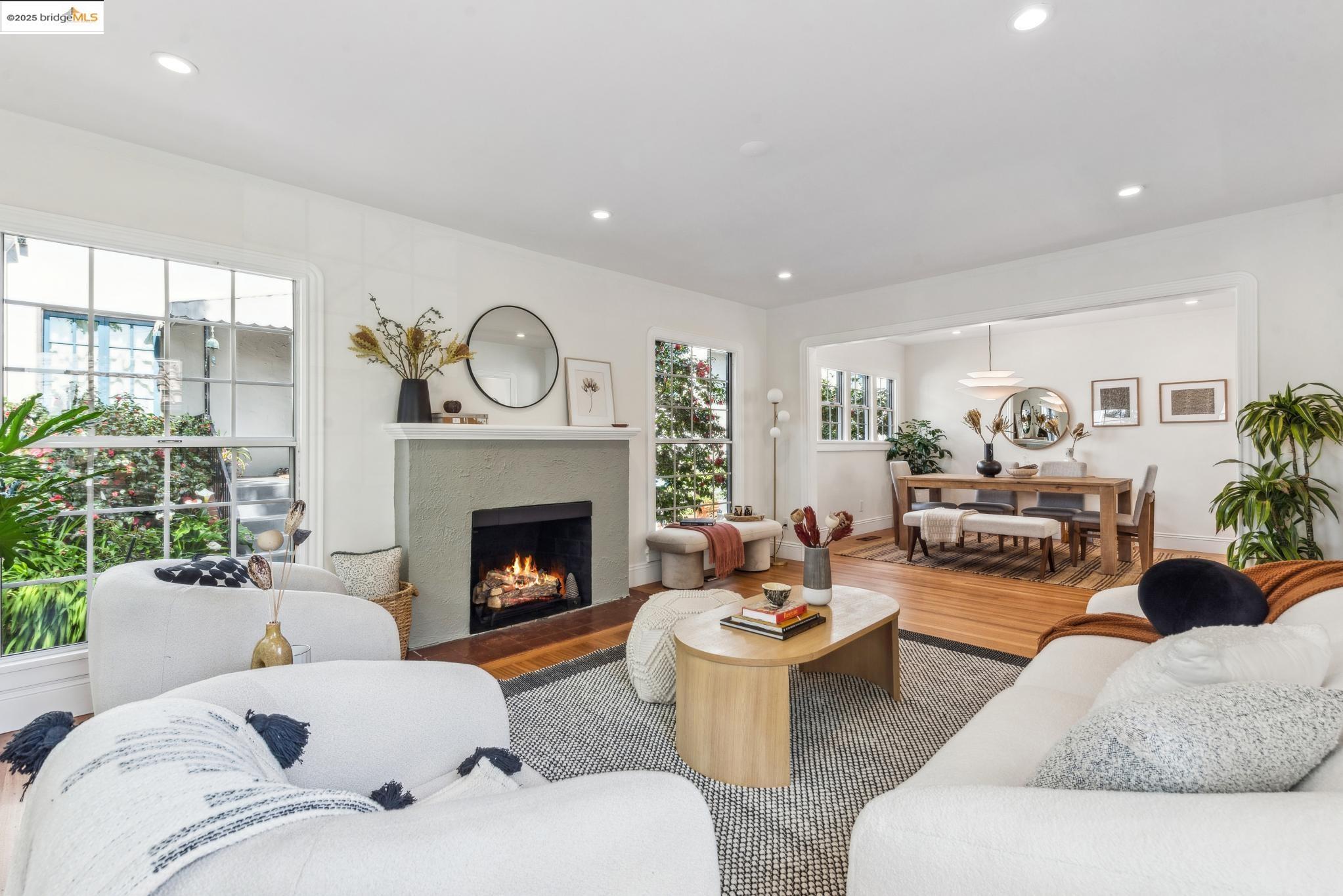 651 Neilson St