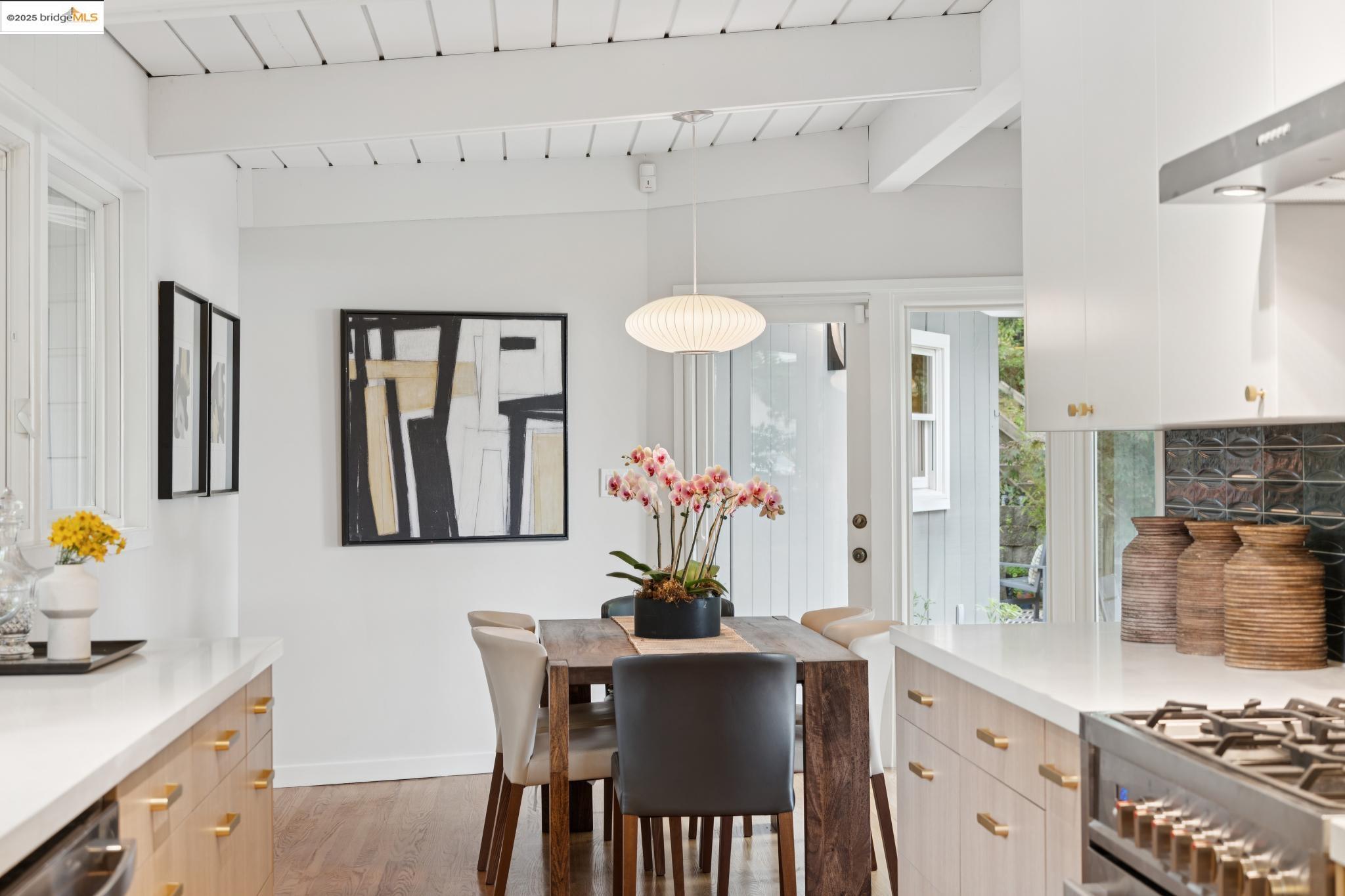 1415 Devonshire Dr