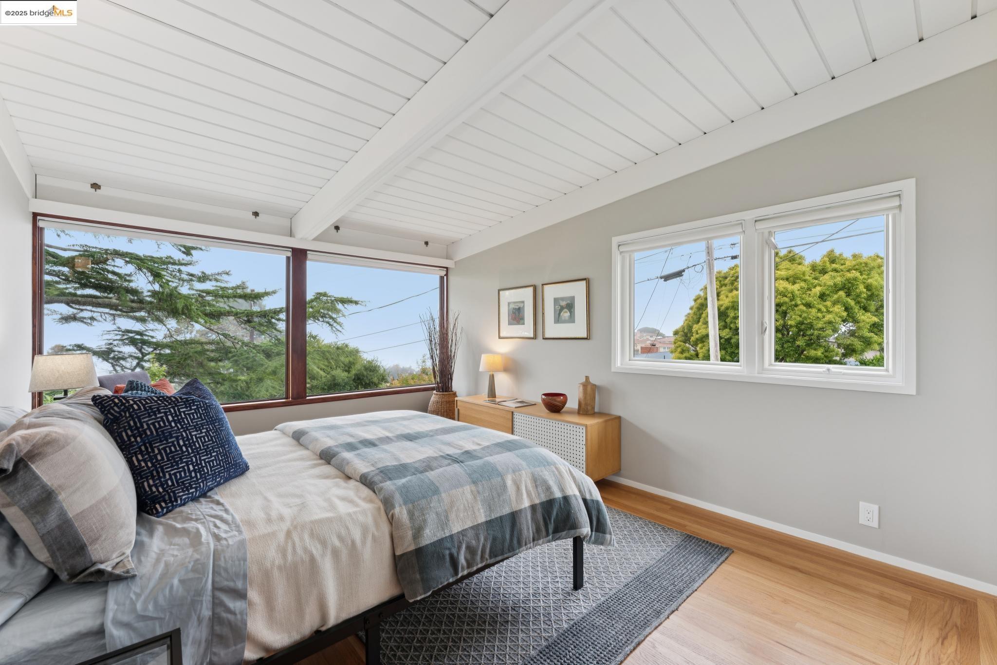 1415 Devonshire Dr