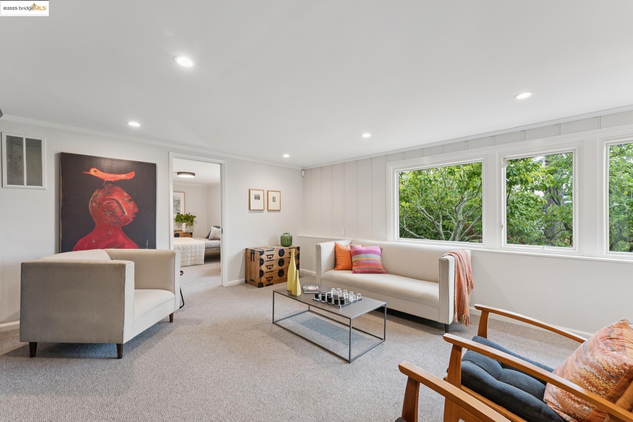 1415 Devonshire Dr