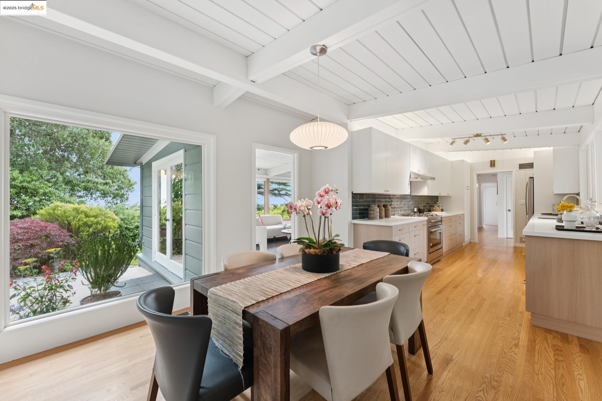 1415 Devonshire Dr