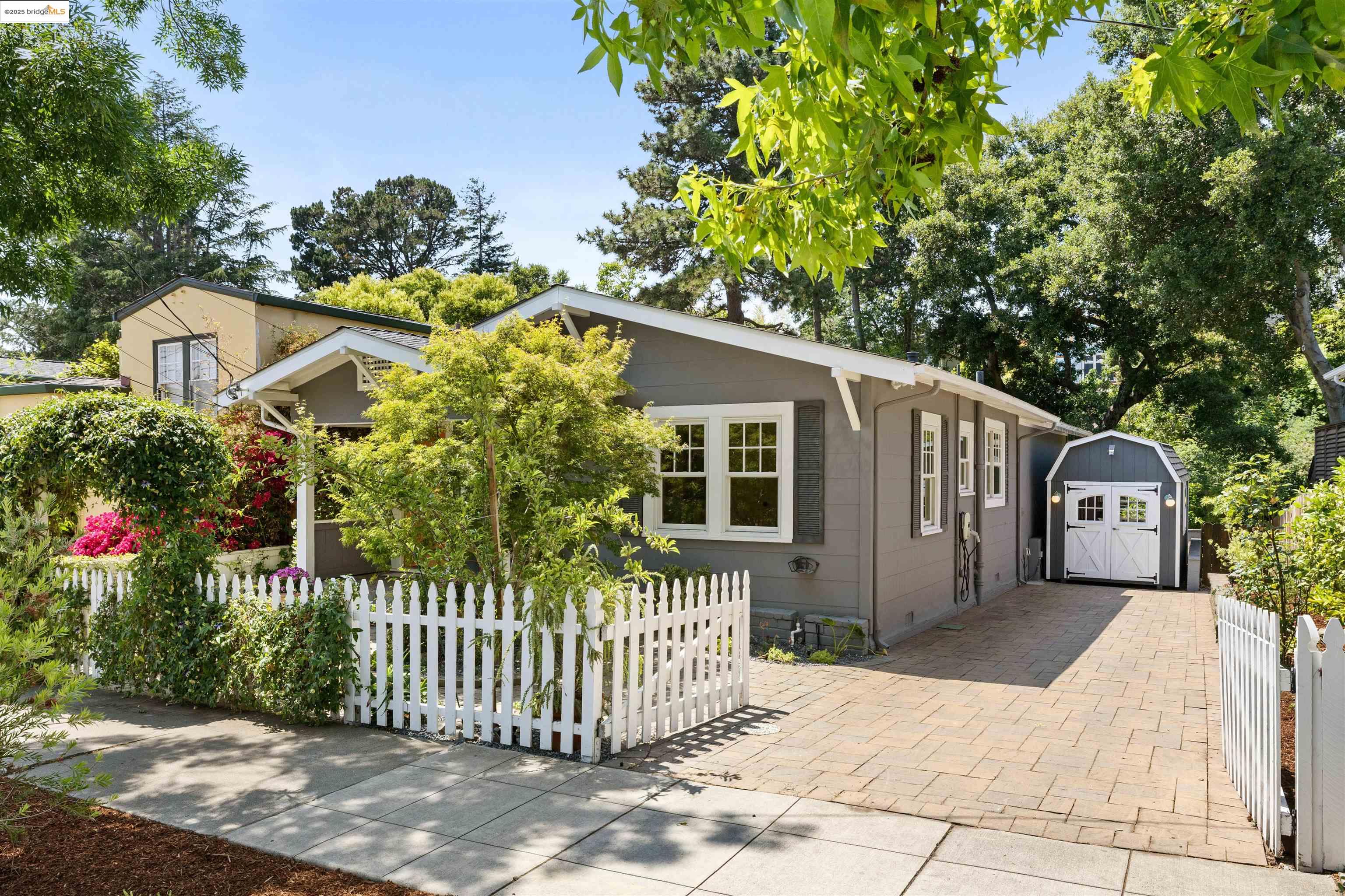 3999 Whittle Ave