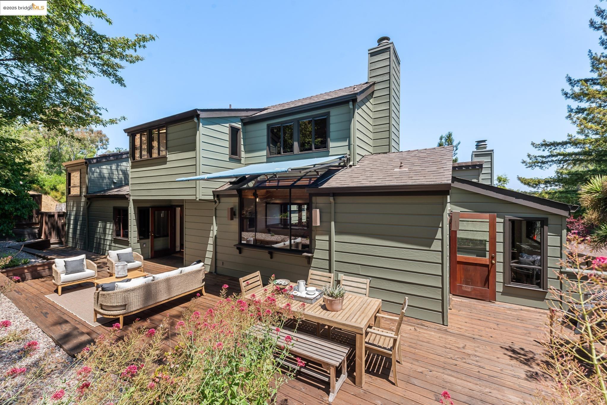 737 Woodhaven Rd