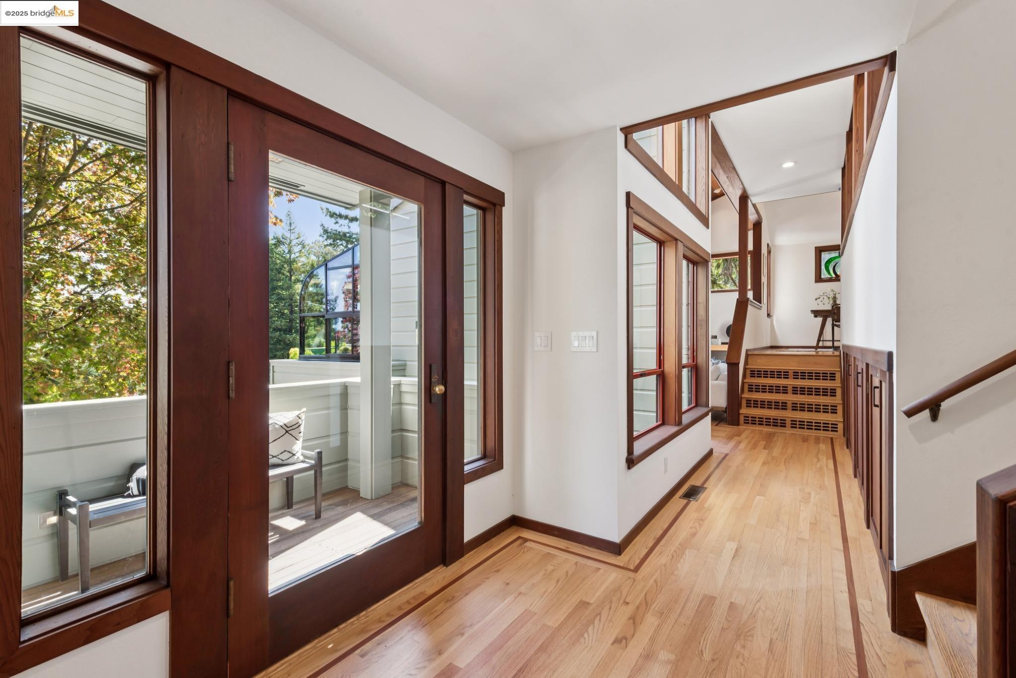 737 Woodhaven Rd