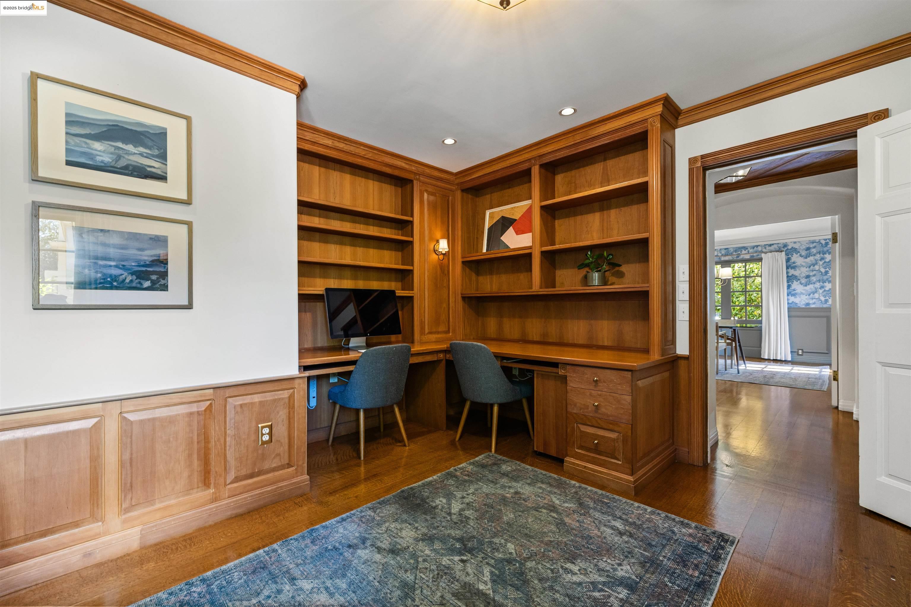 5701 La Salle Ave