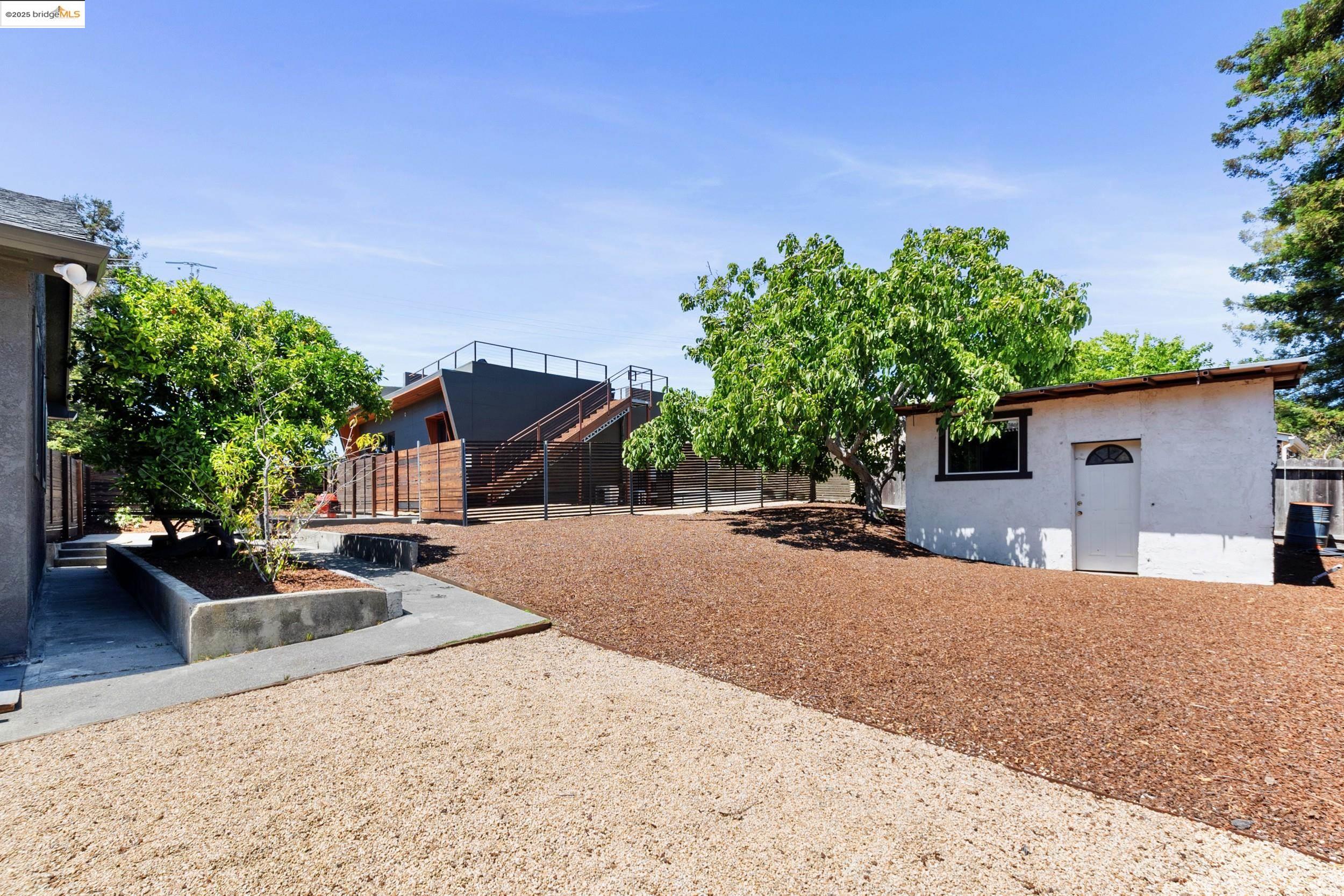 2391 Rancho Rd