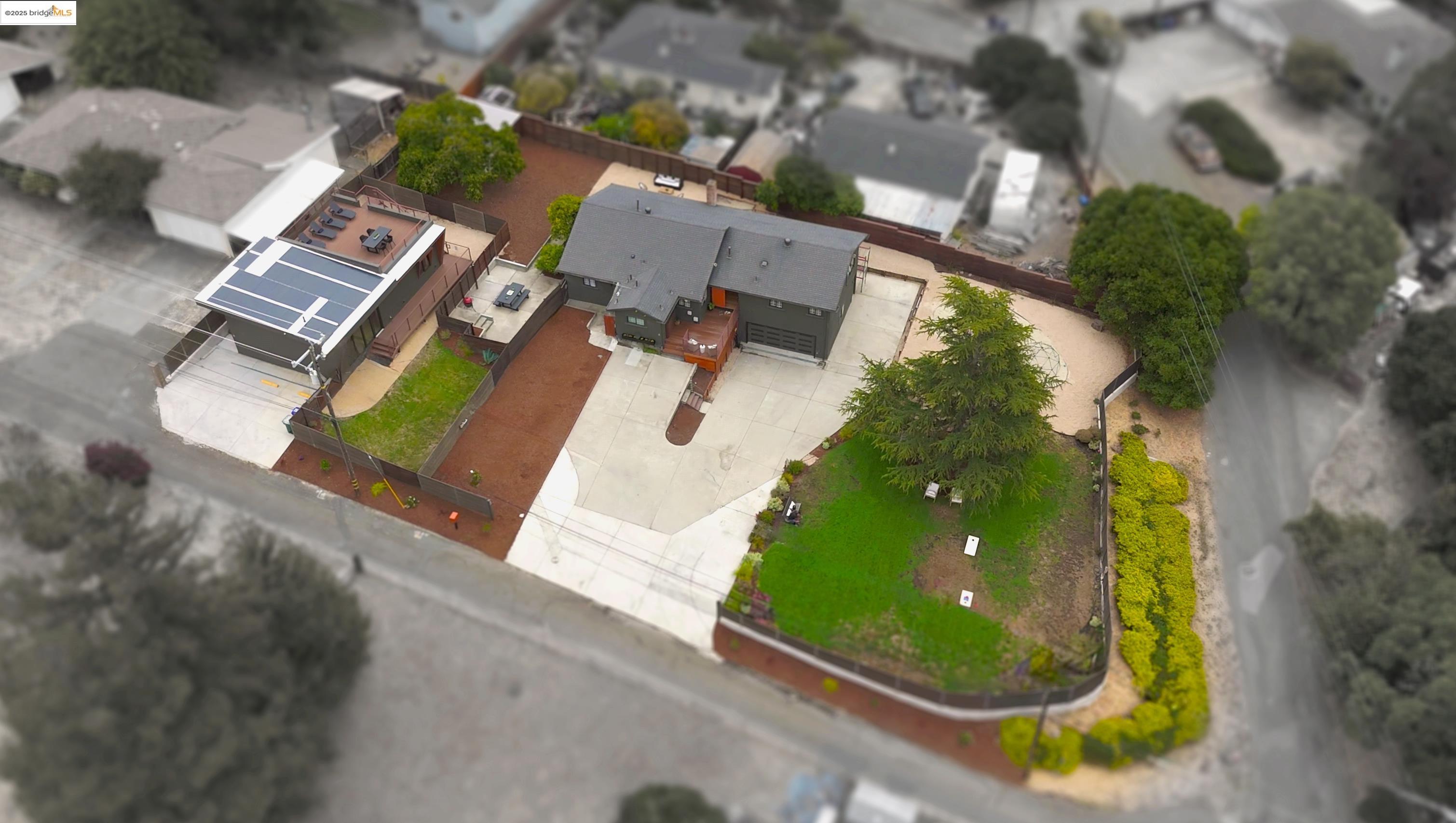 2391 Rancho Rd