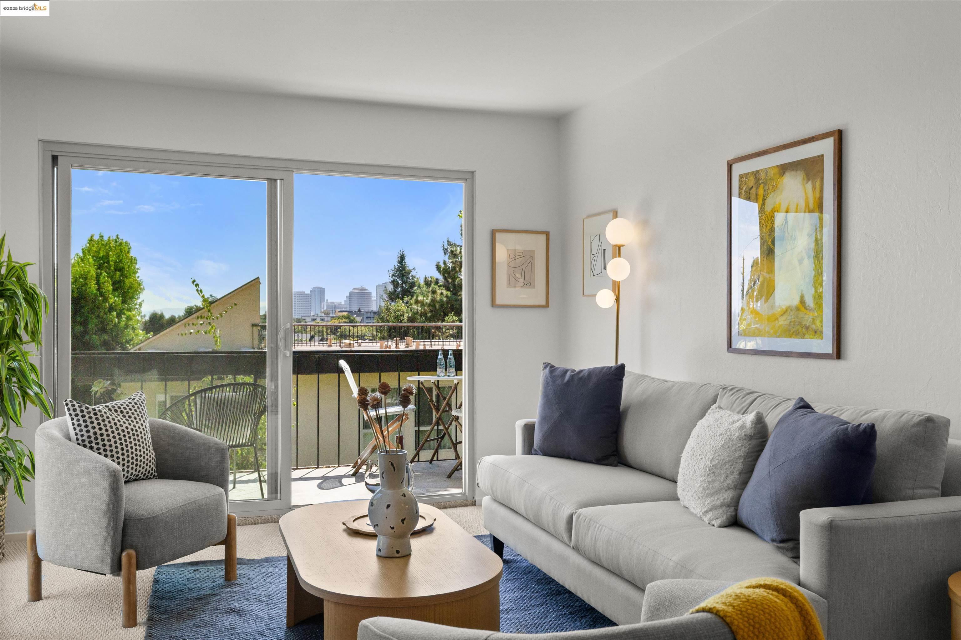 555 Jean St # 417