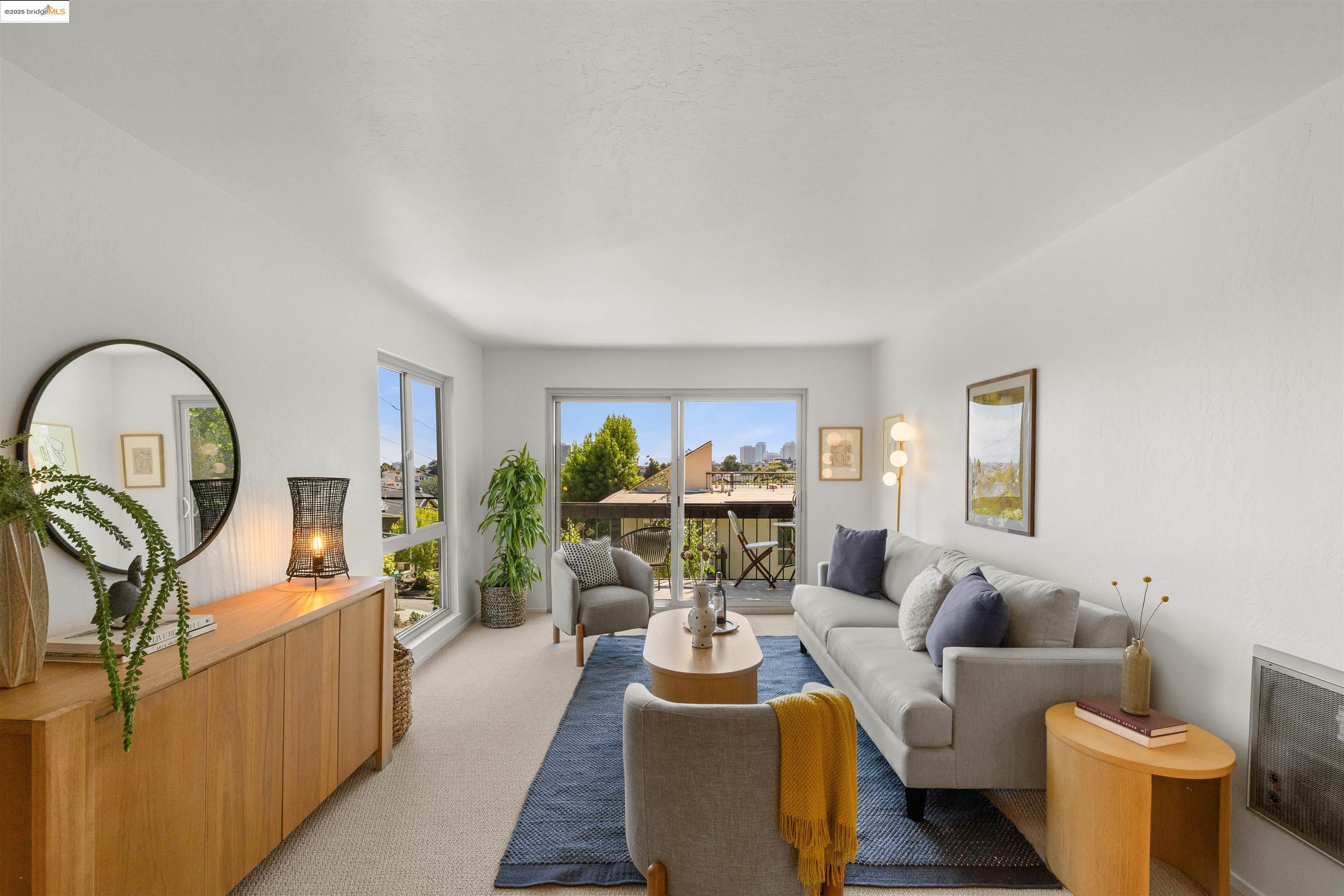 555 Jean St # 417