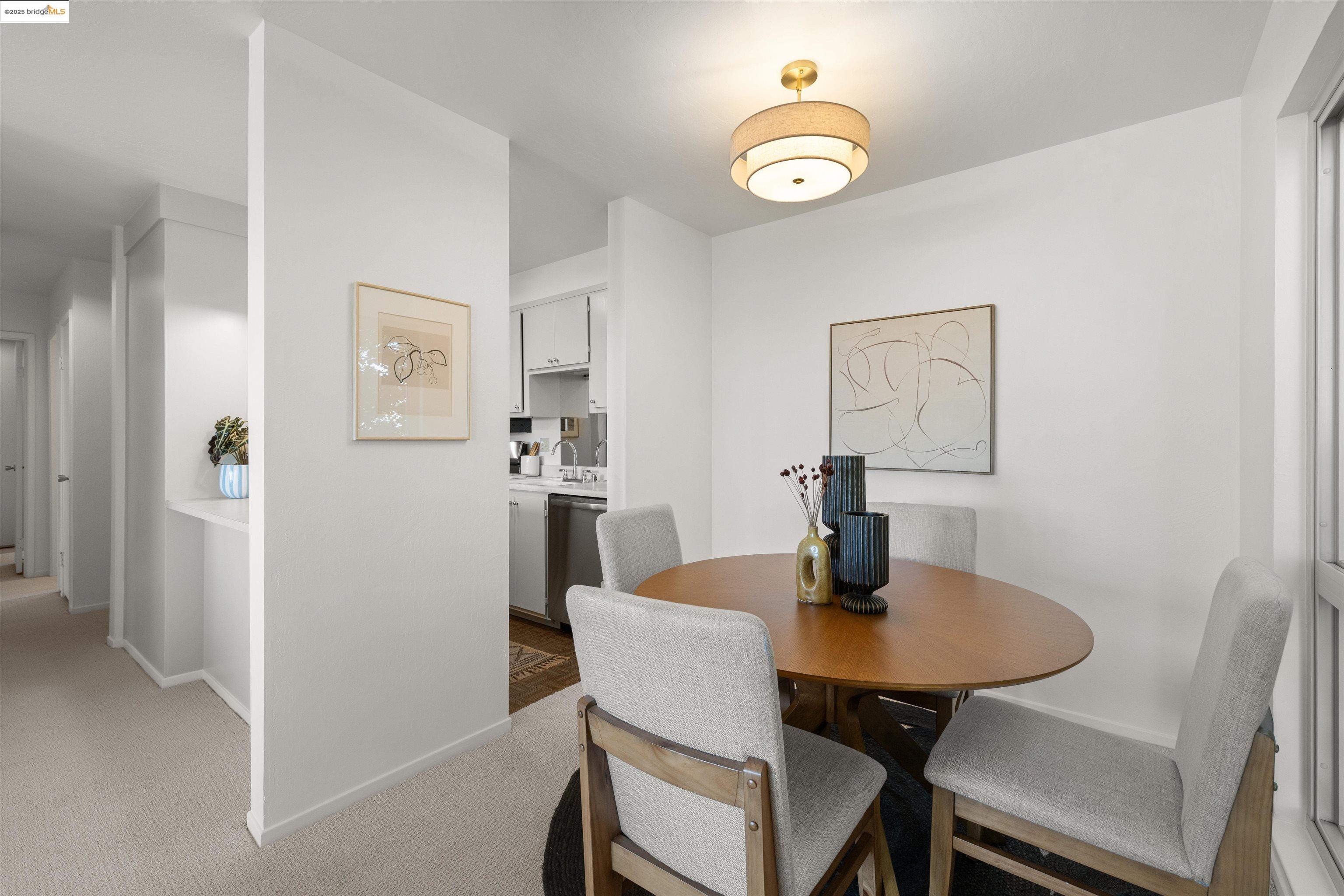 555 Jean St # 417