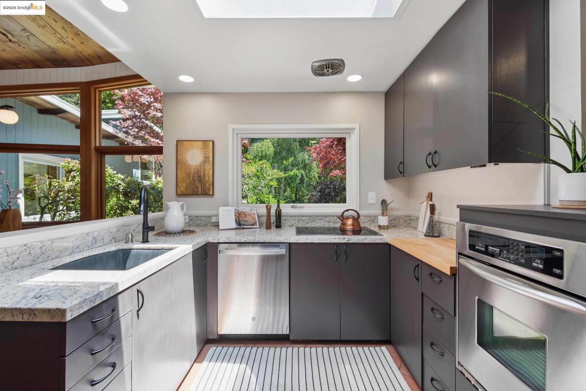 39 Norwood Ave
