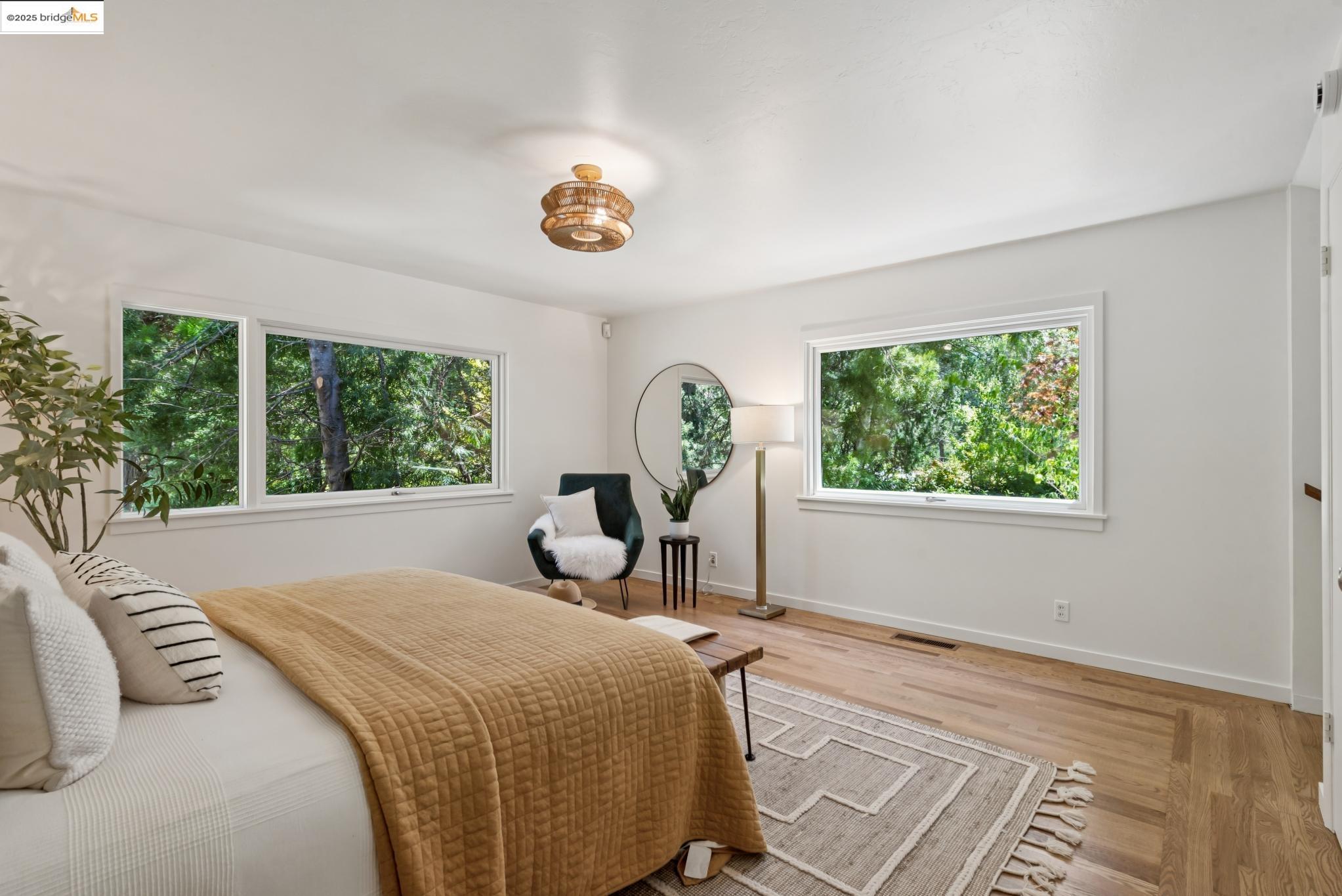 39 Norwood Ave
