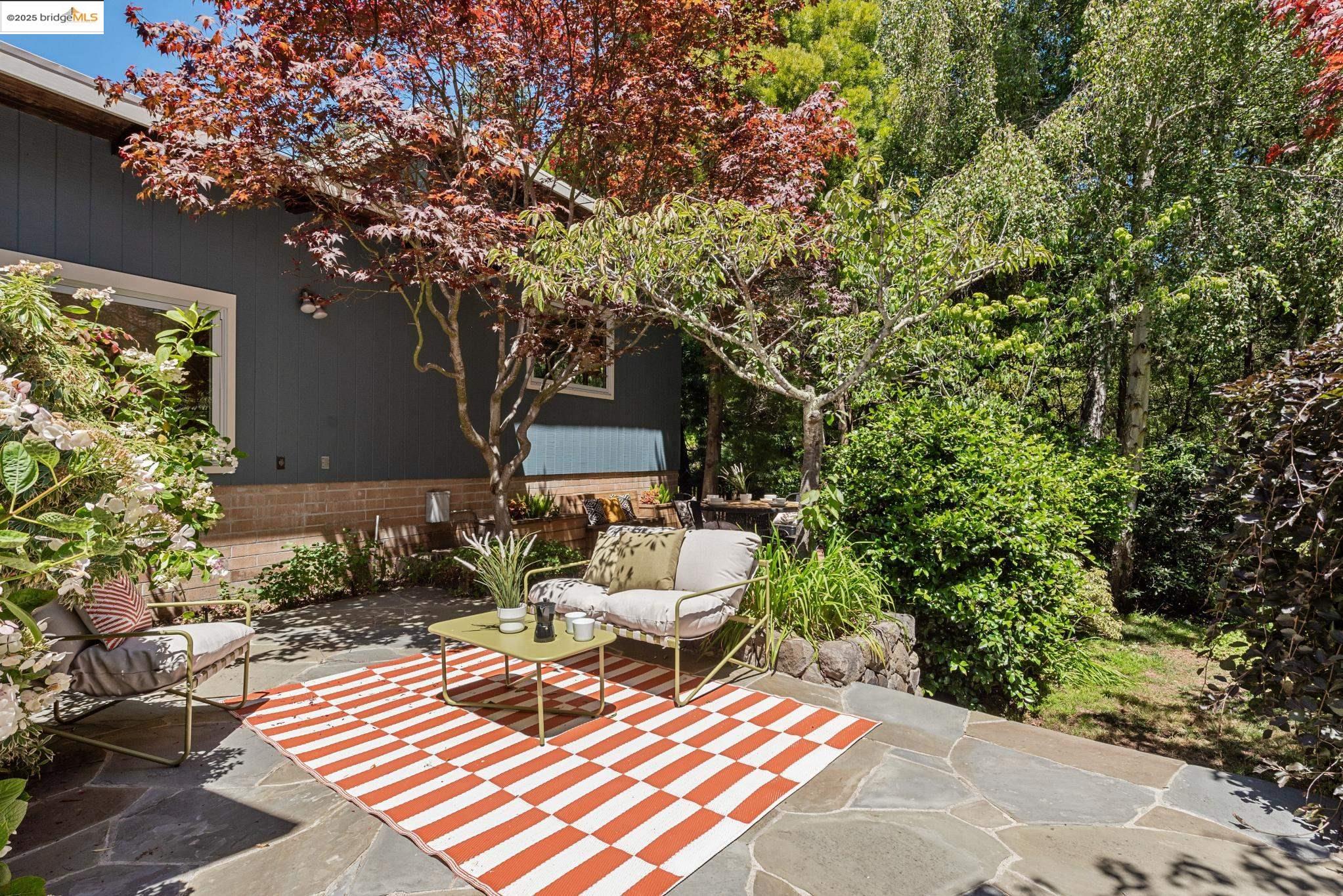 39 Norwood Ave