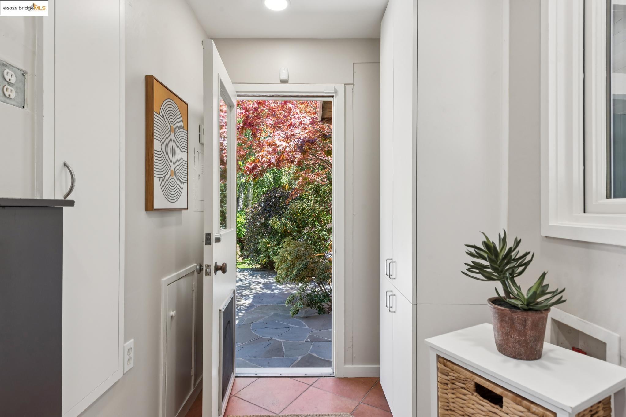 39 Norwood Ave