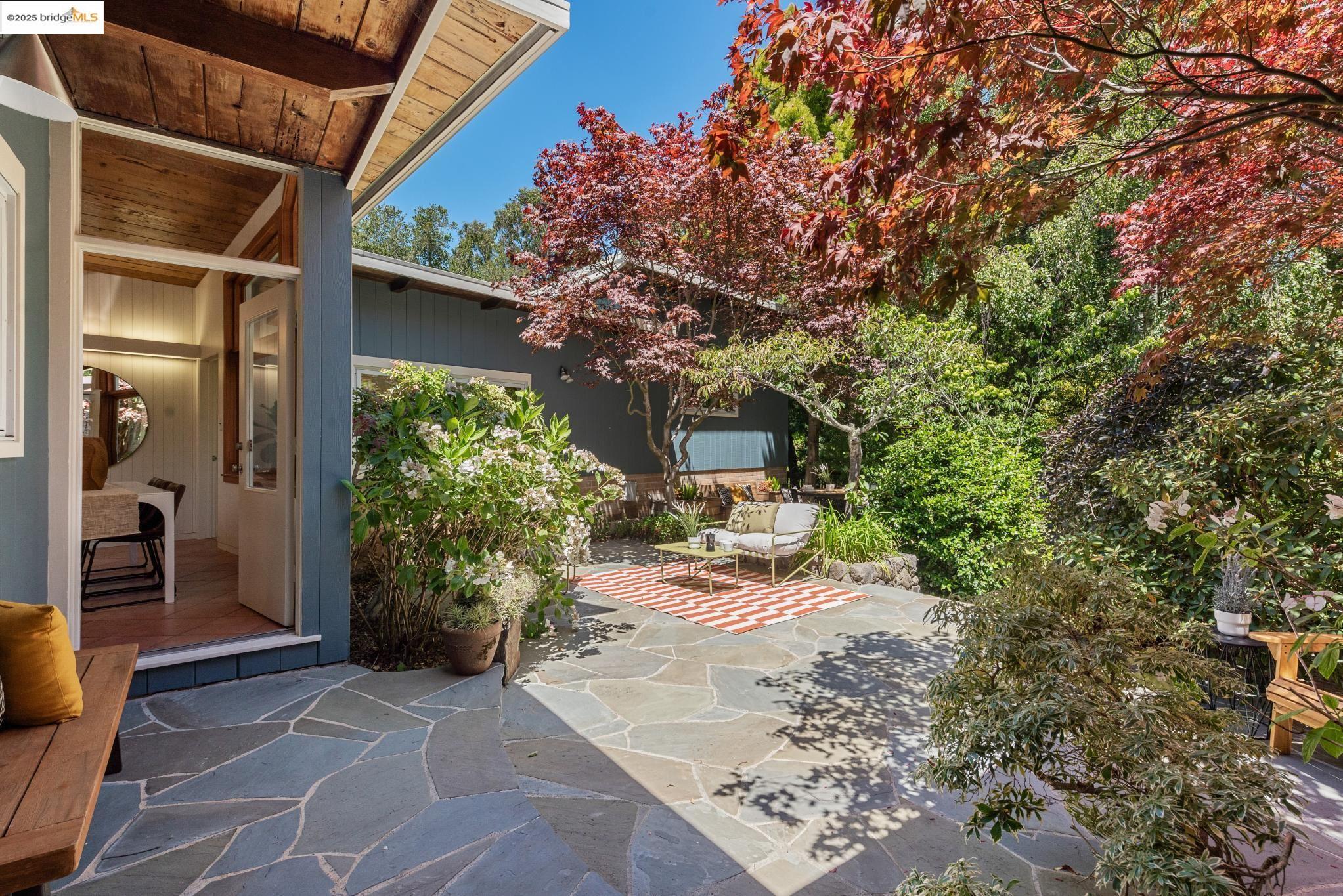 39 Norwood Ave