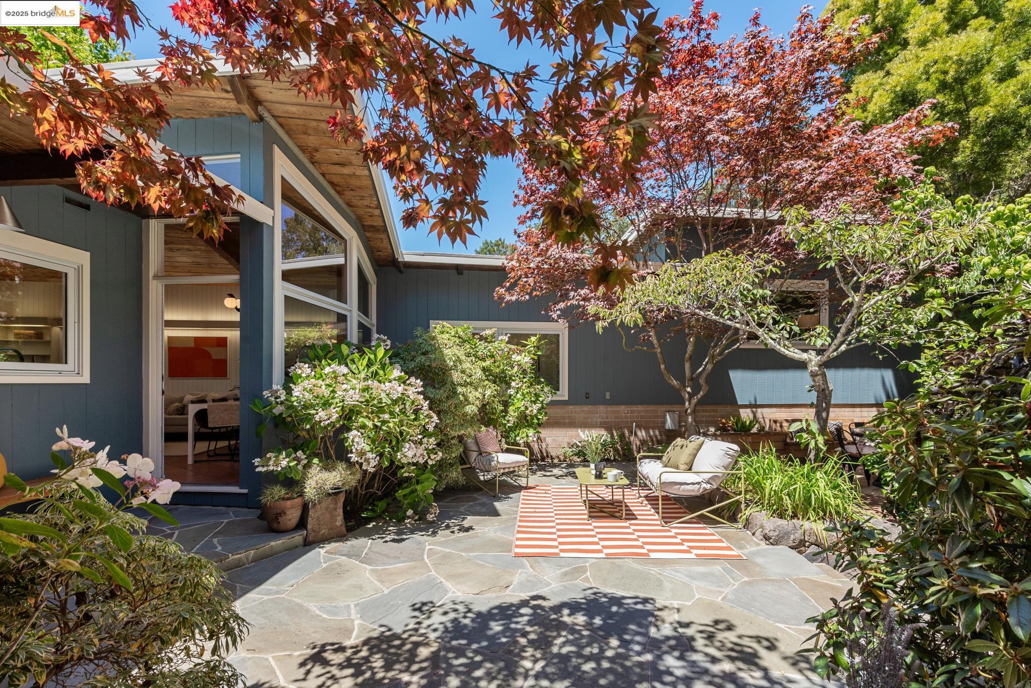 39 Norwood Ave