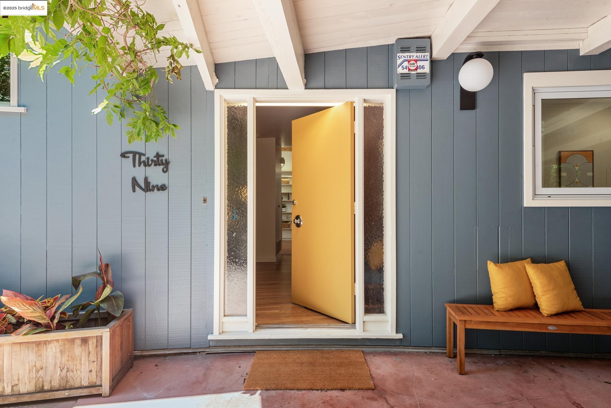 39 Norwood Ave