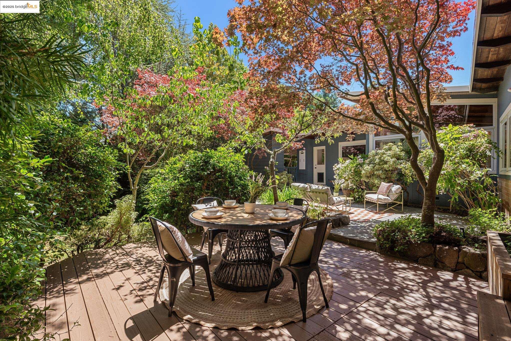 39 Norwood Ave