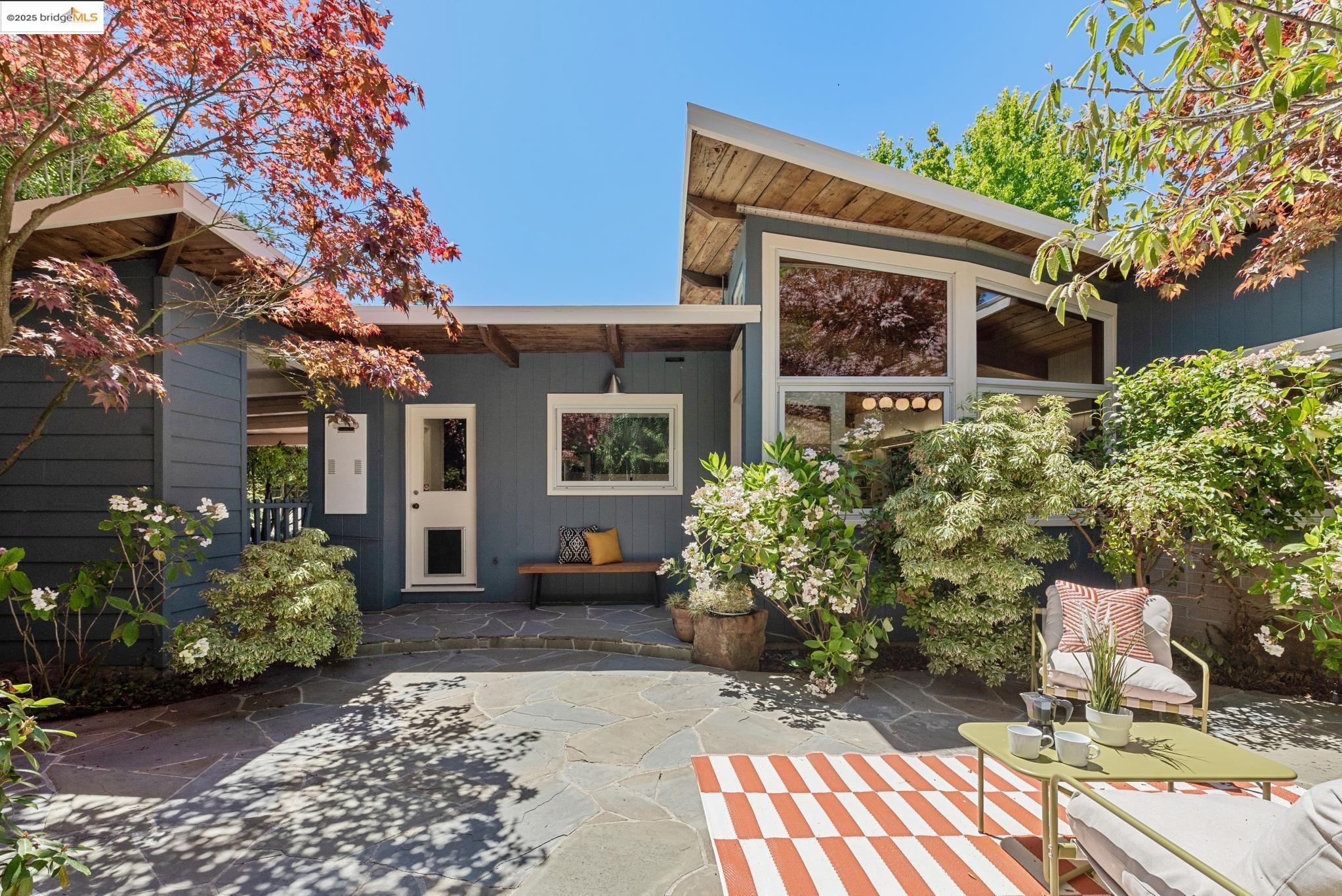 39 Norwood Ave