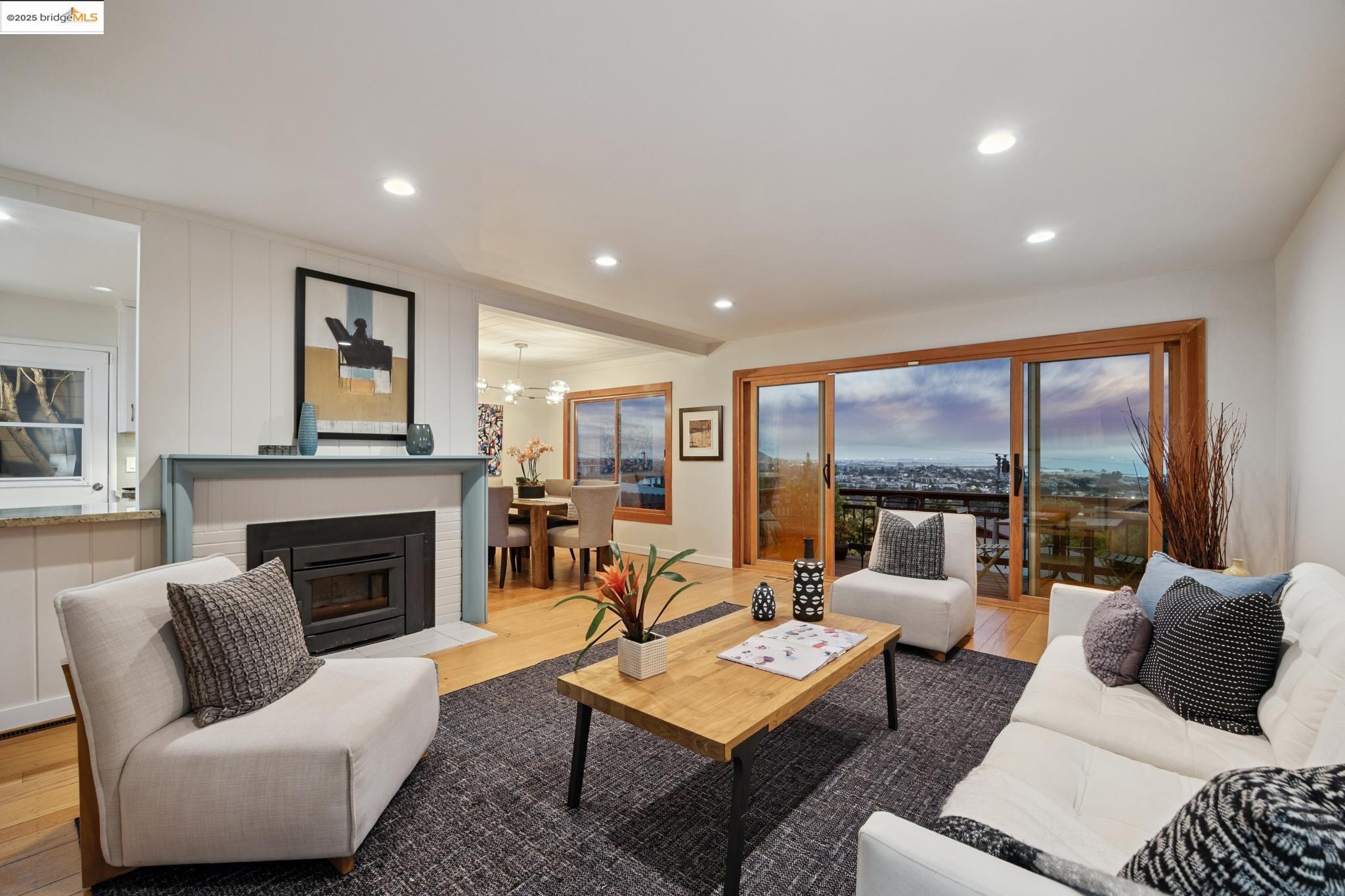 6934 Fairview Dr