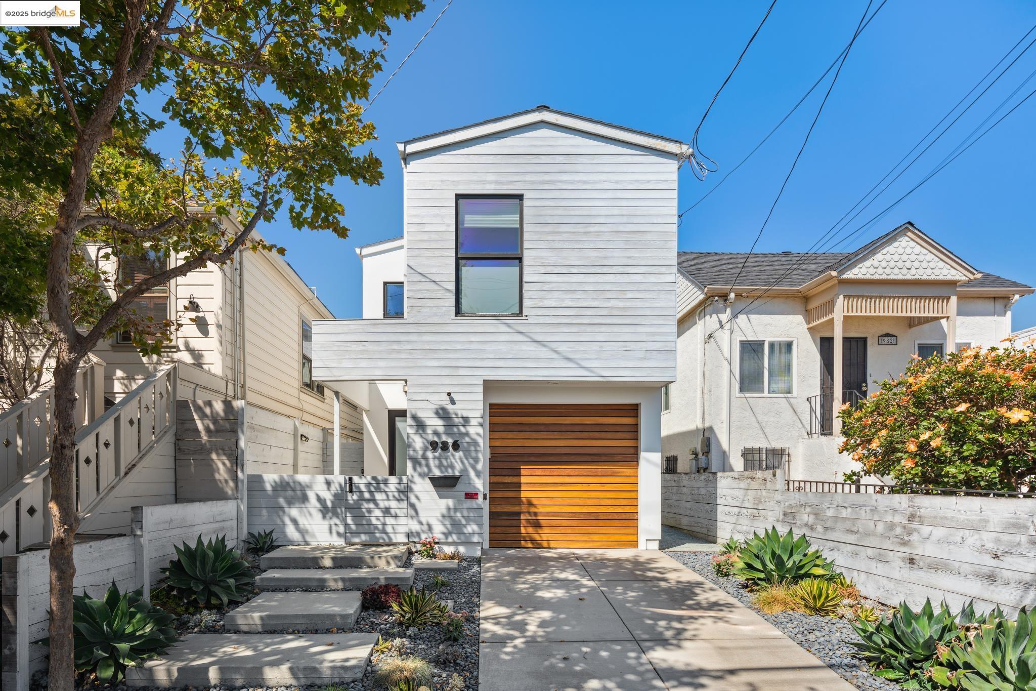 986 43rd Street