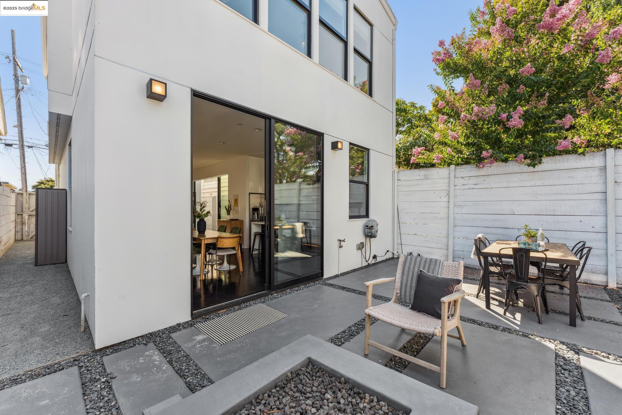 986 43rd Street