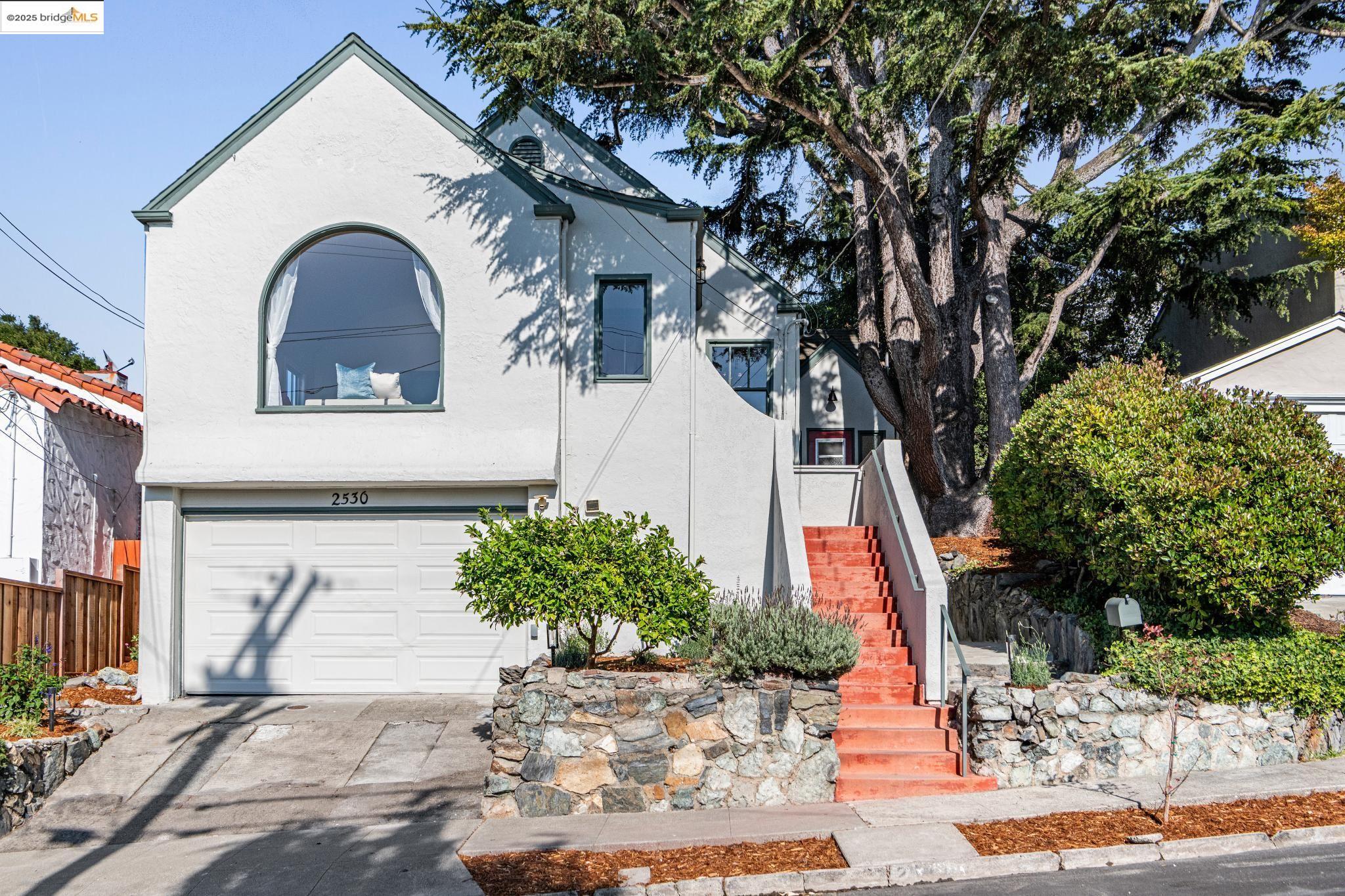 2530 Edwards Ave