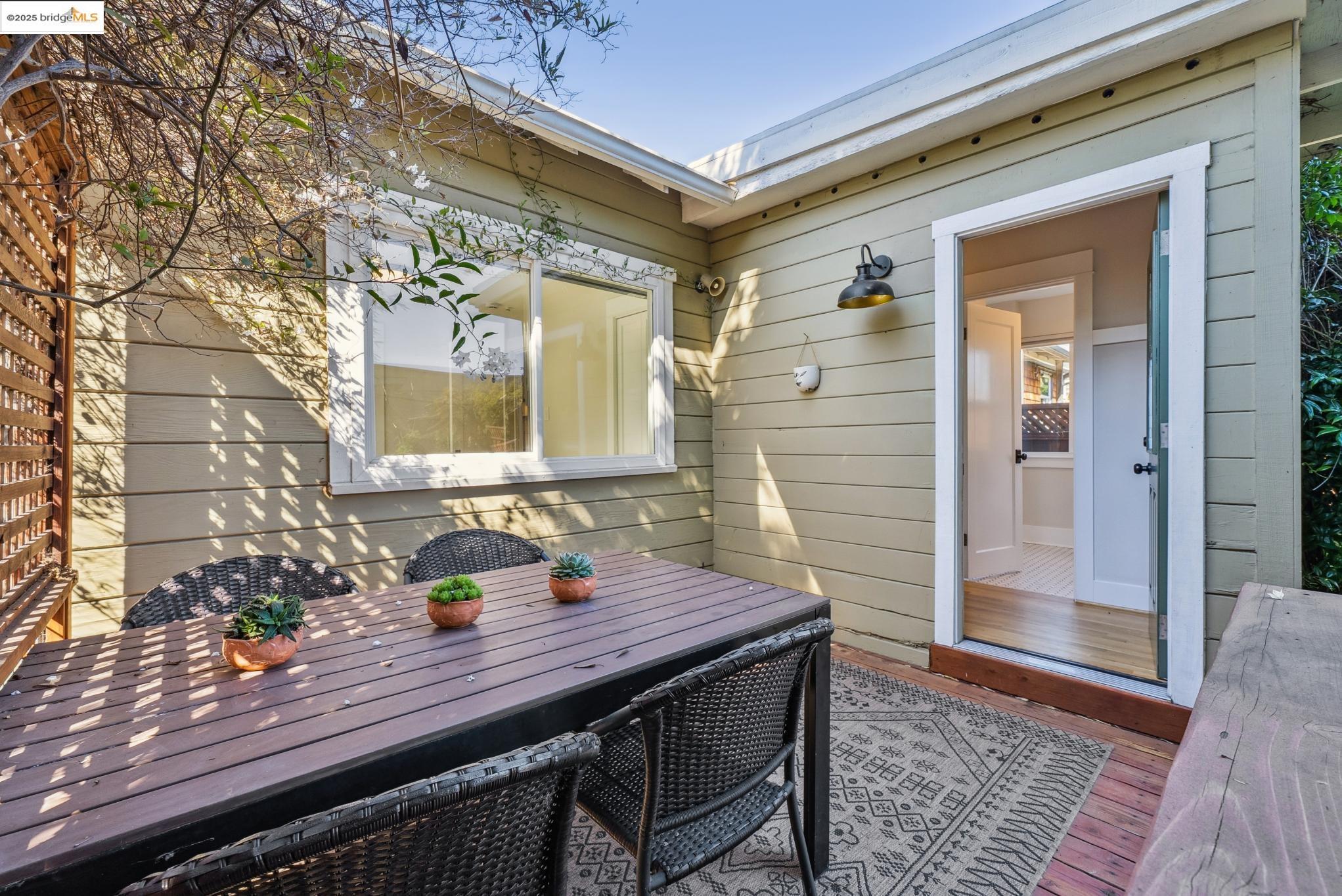 1112 Ward St, Berkeley