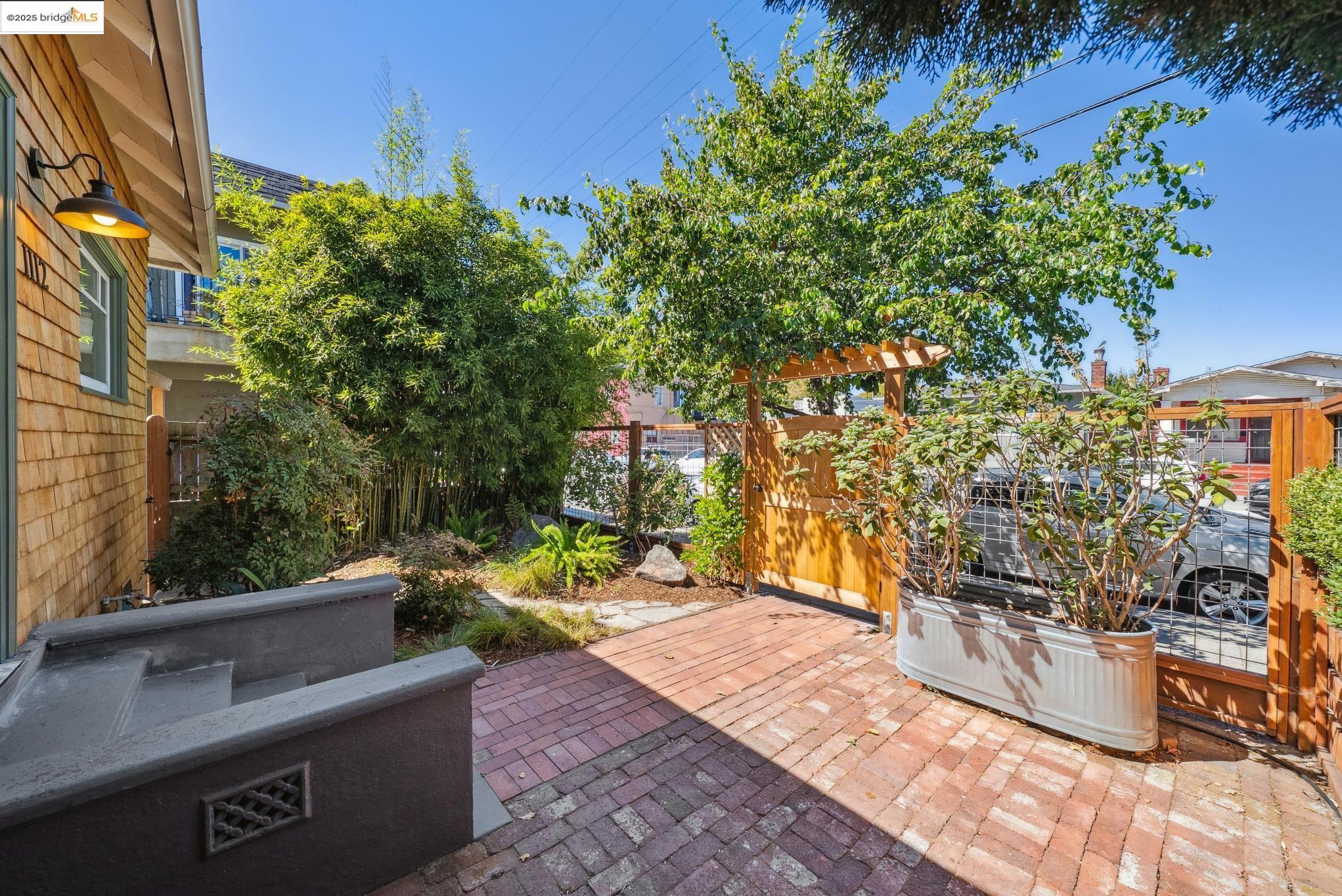 1112 Ward St, Berkeley