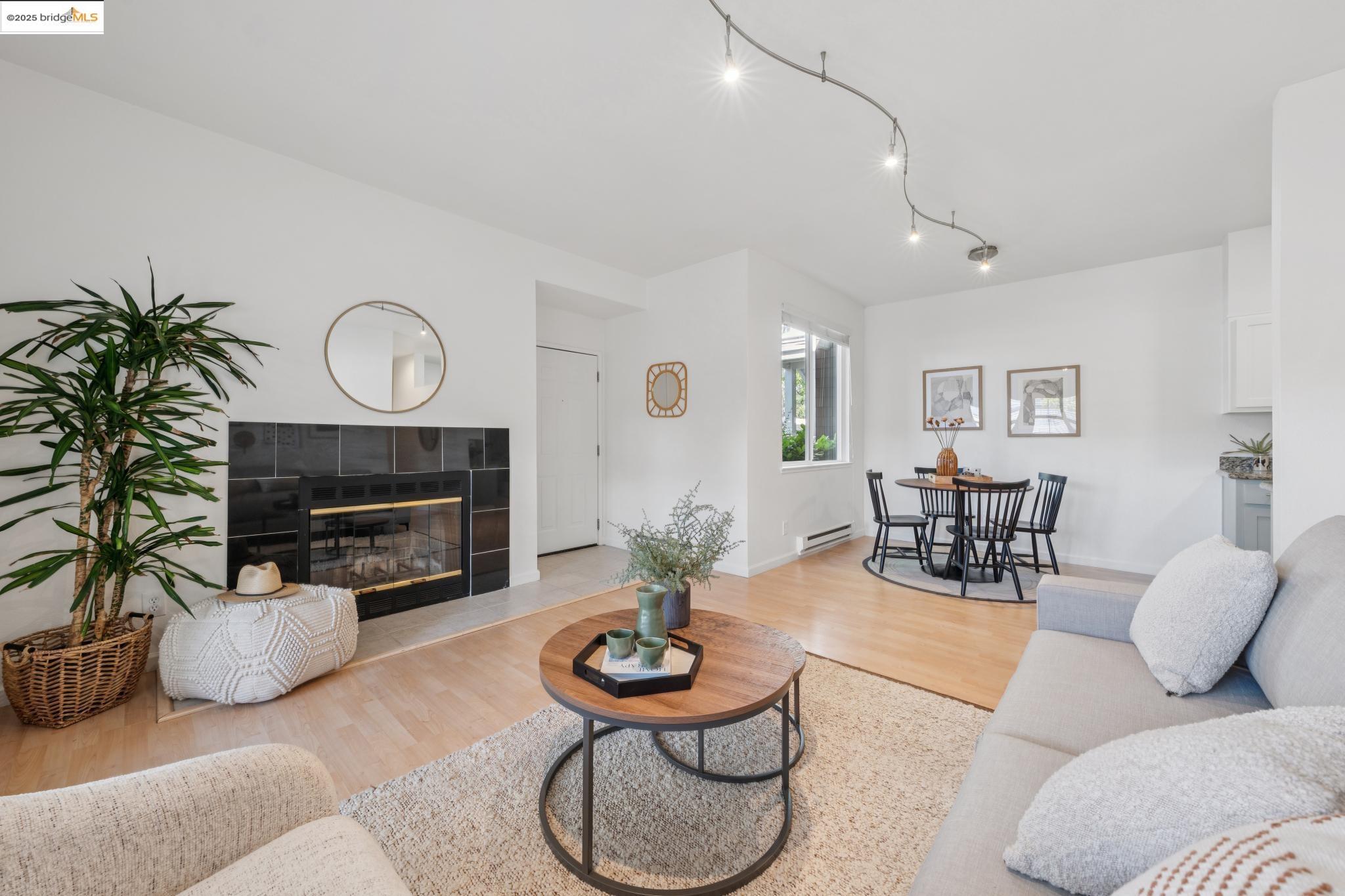 27 Bayside Ct