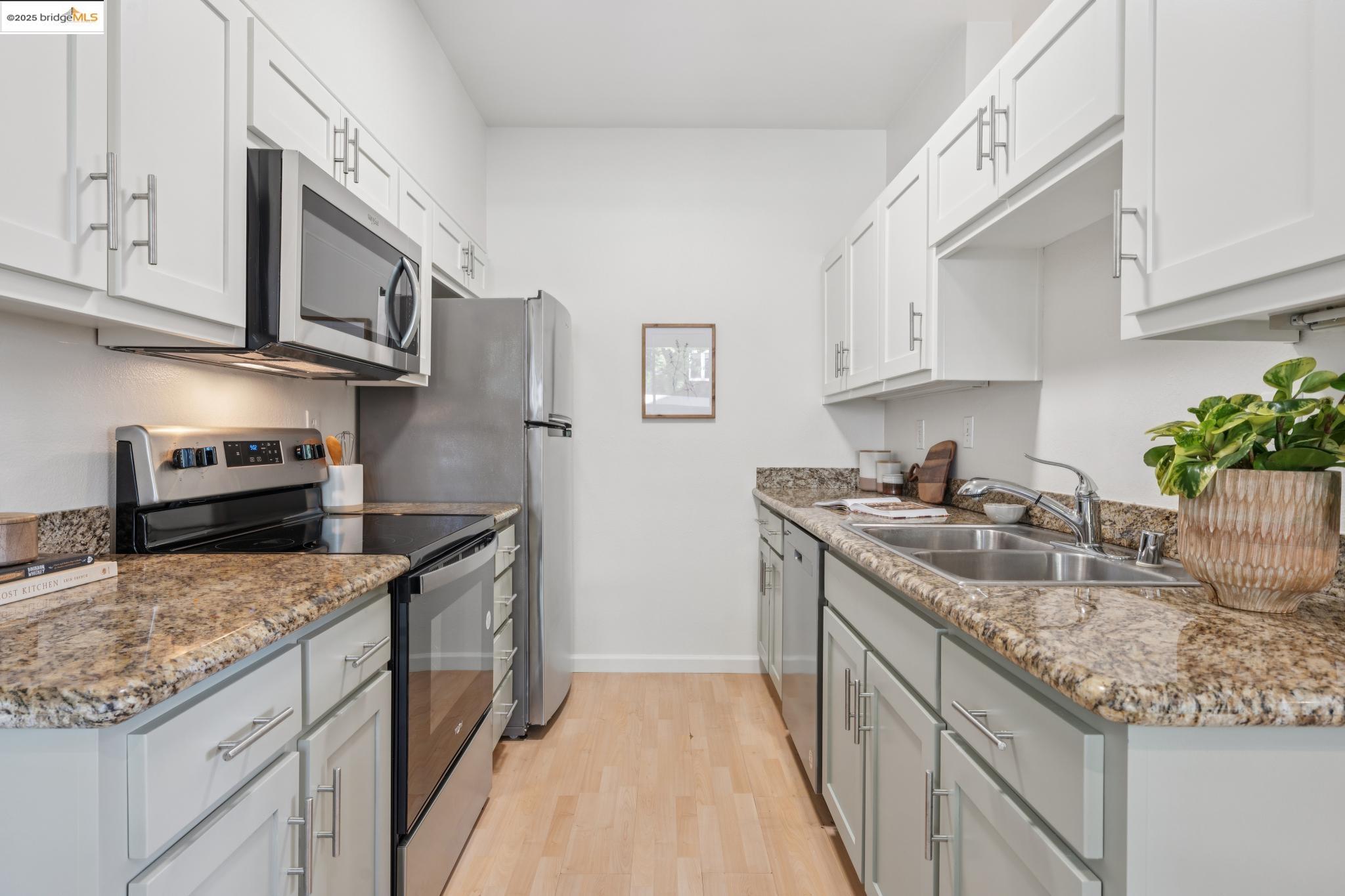 27 Bayside Ct