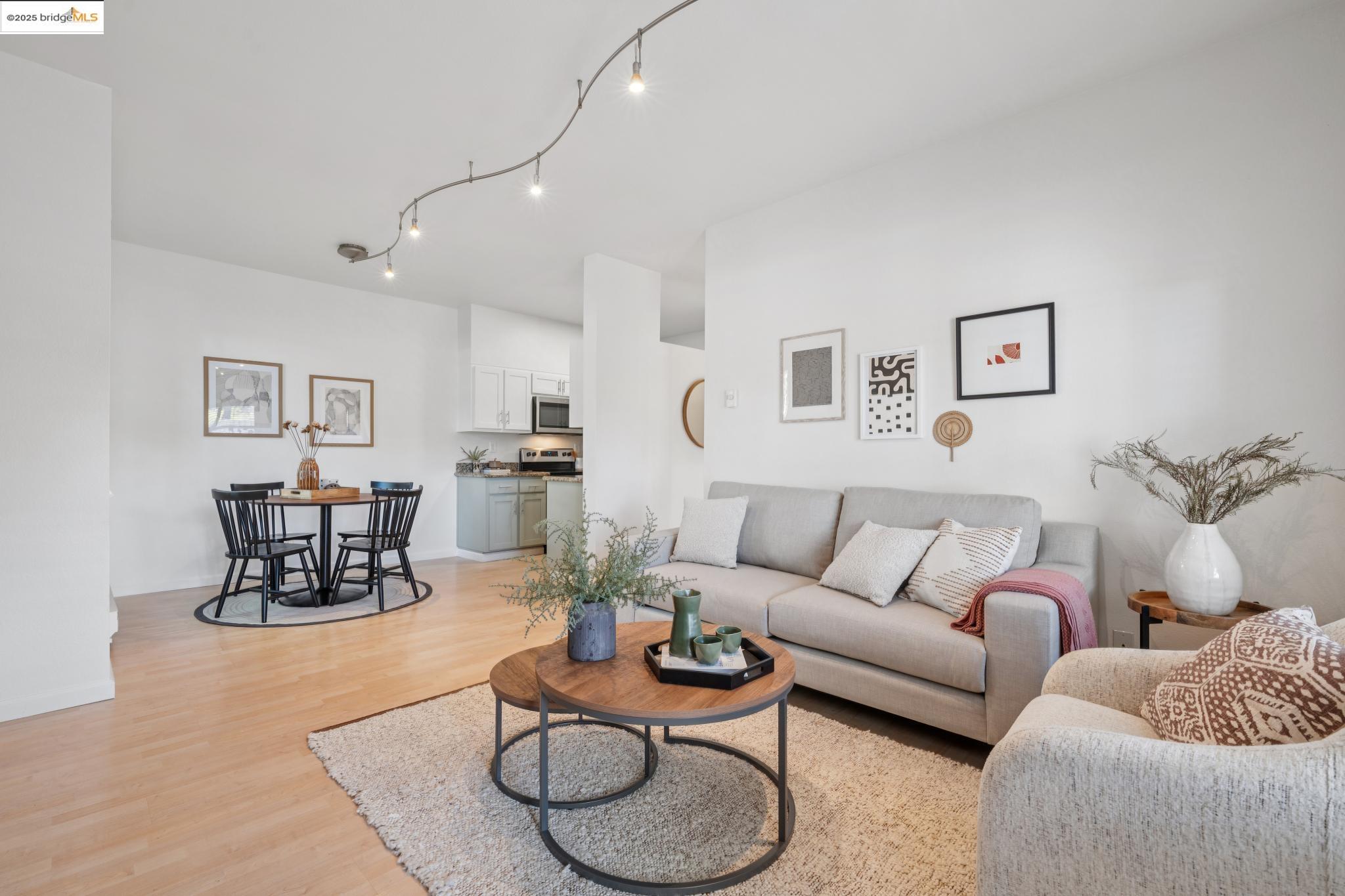 27 Bayside Ct