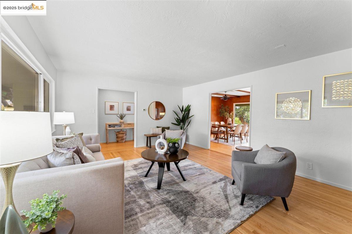 1123 Farragut Dr