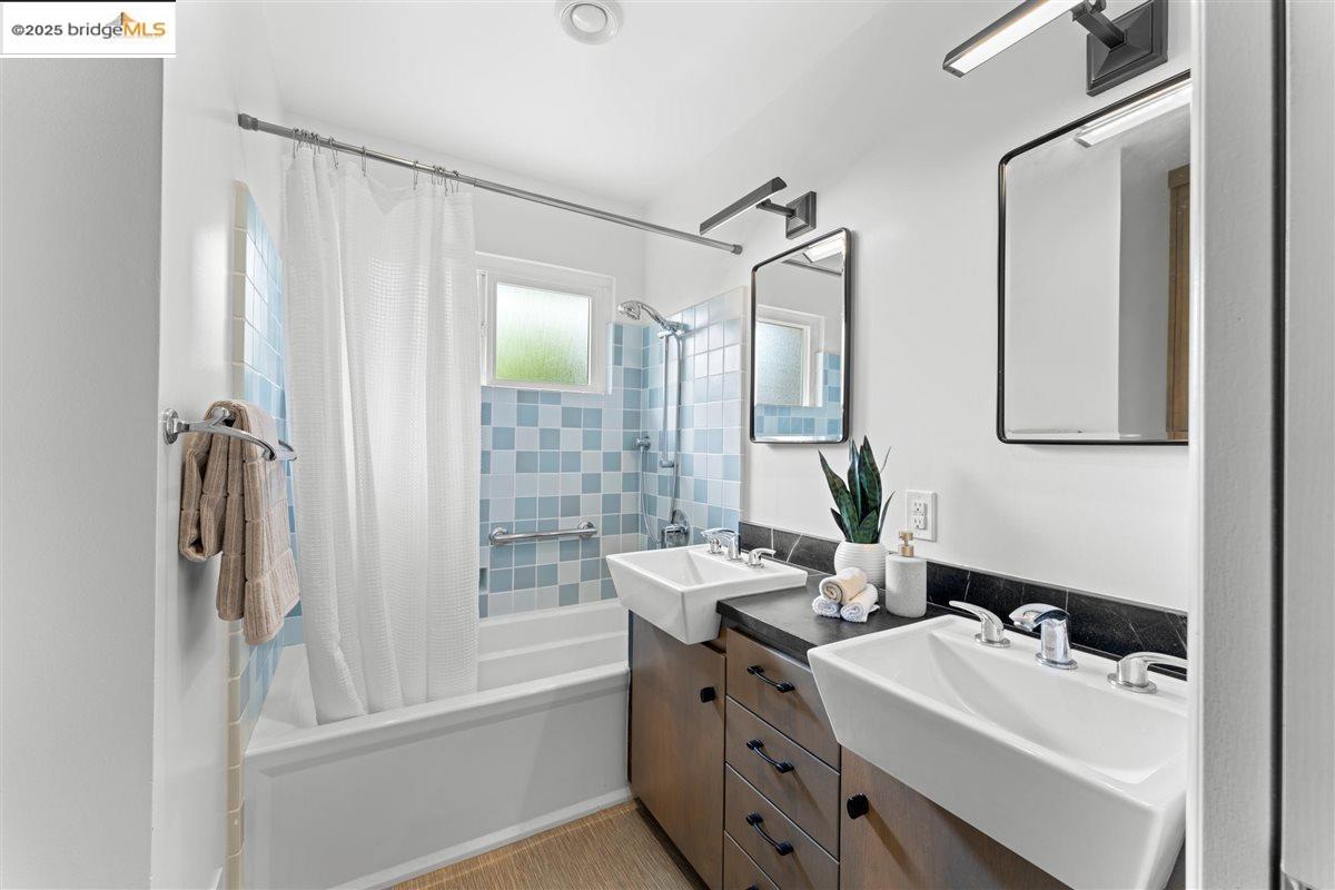 1123 Farragut Dr