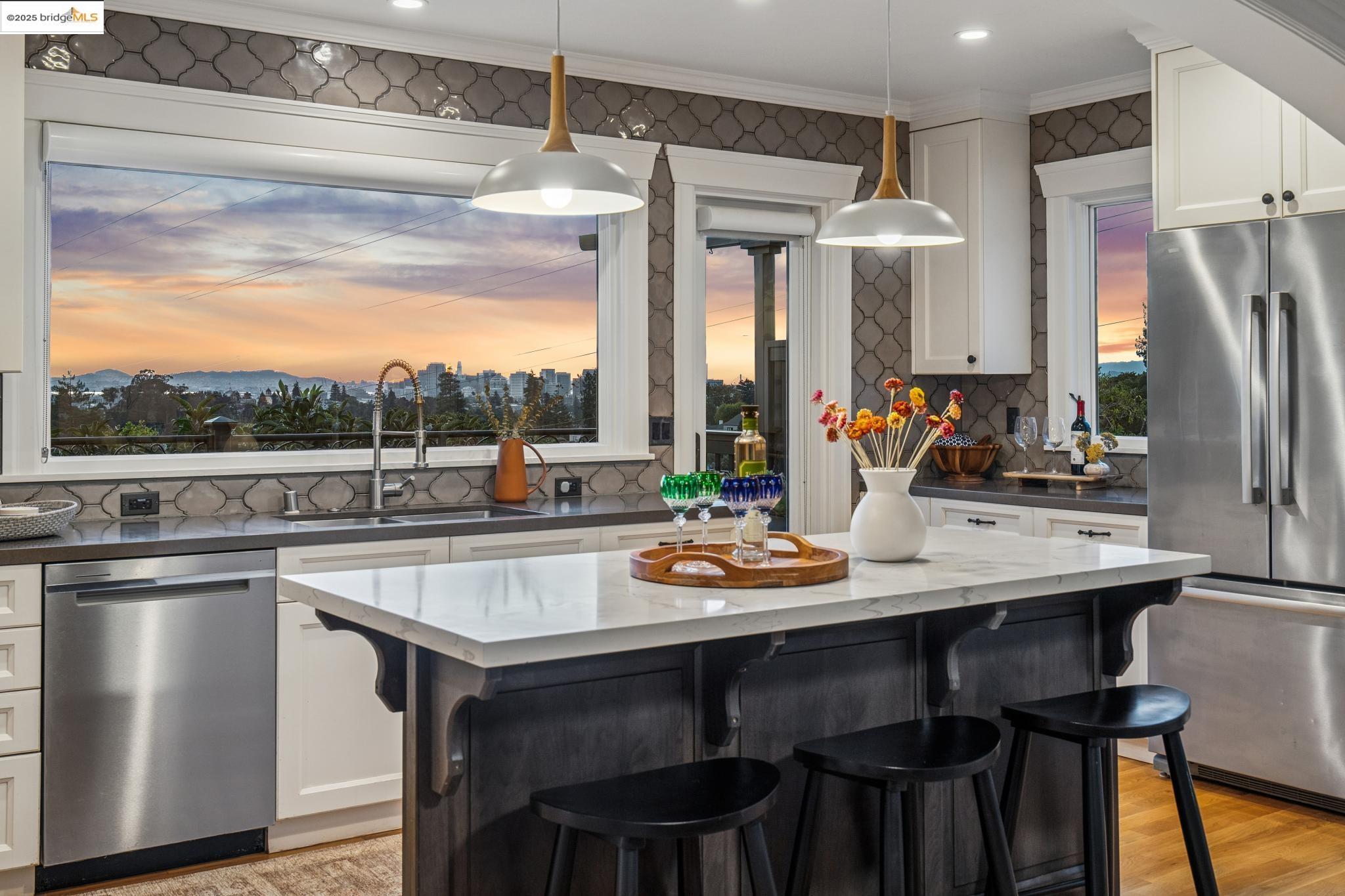 1107 Wellington St, Oakland