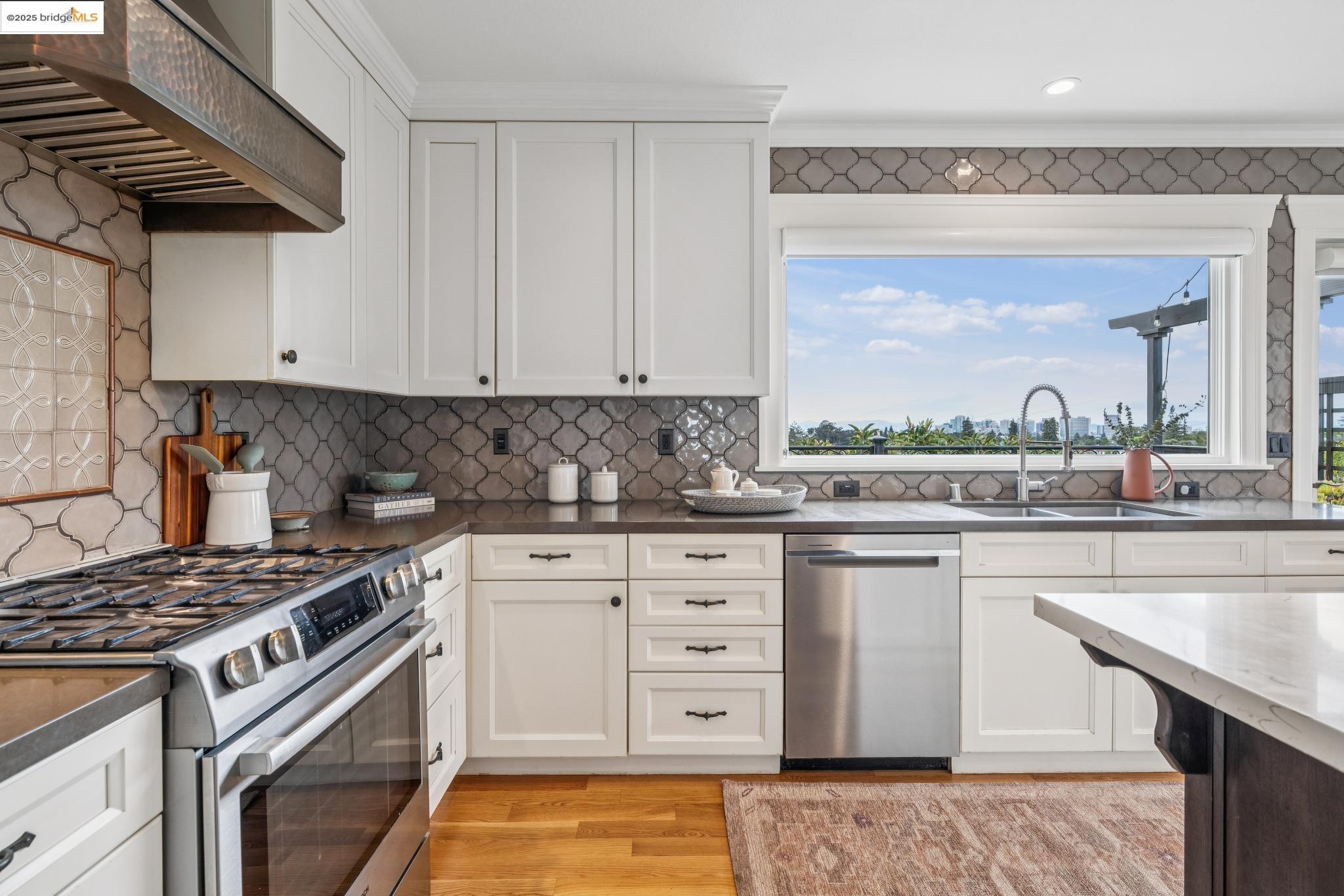 1107 Wellington St, Oakland