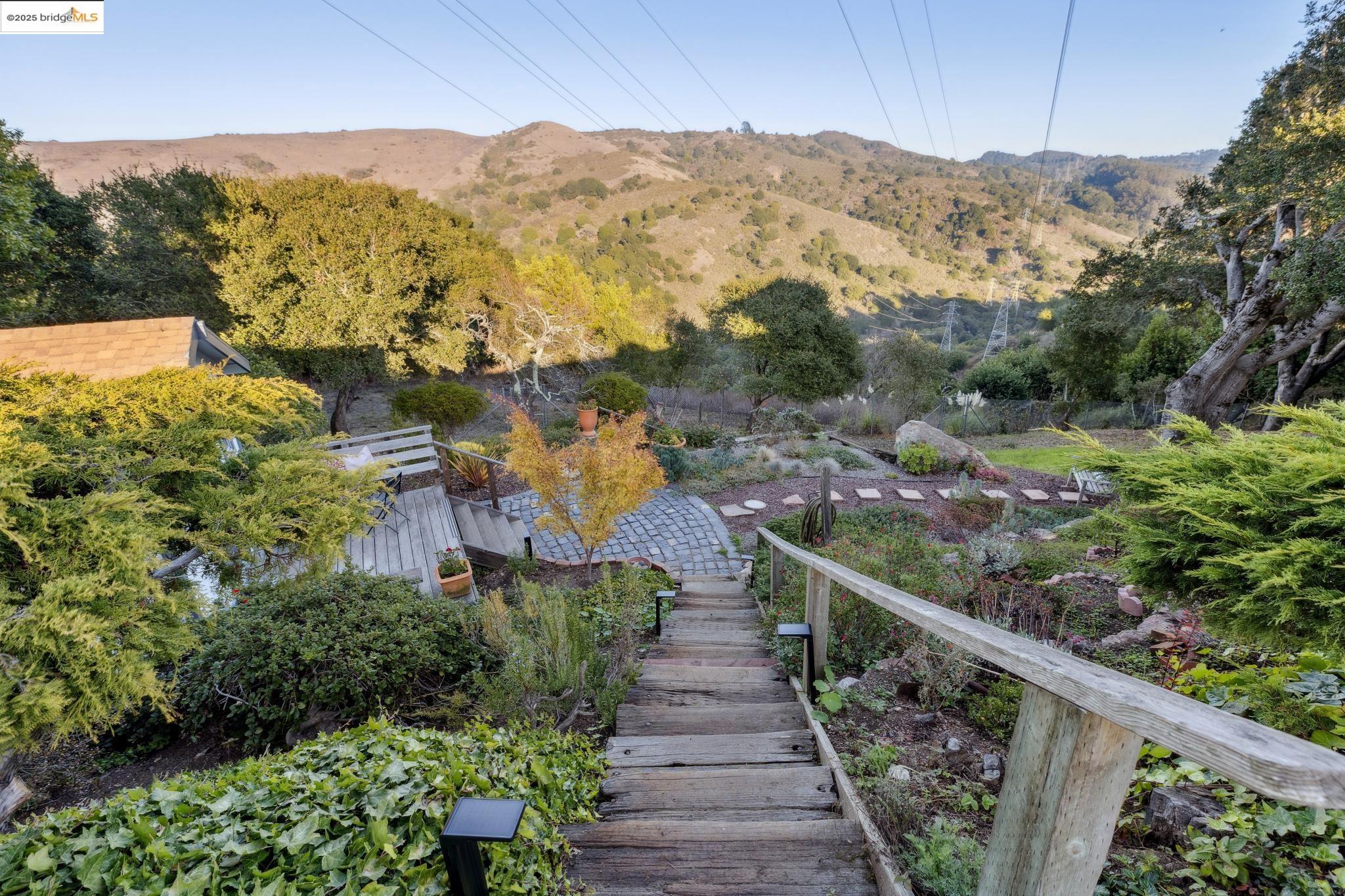 820 Kensington Rd, El Cerrito