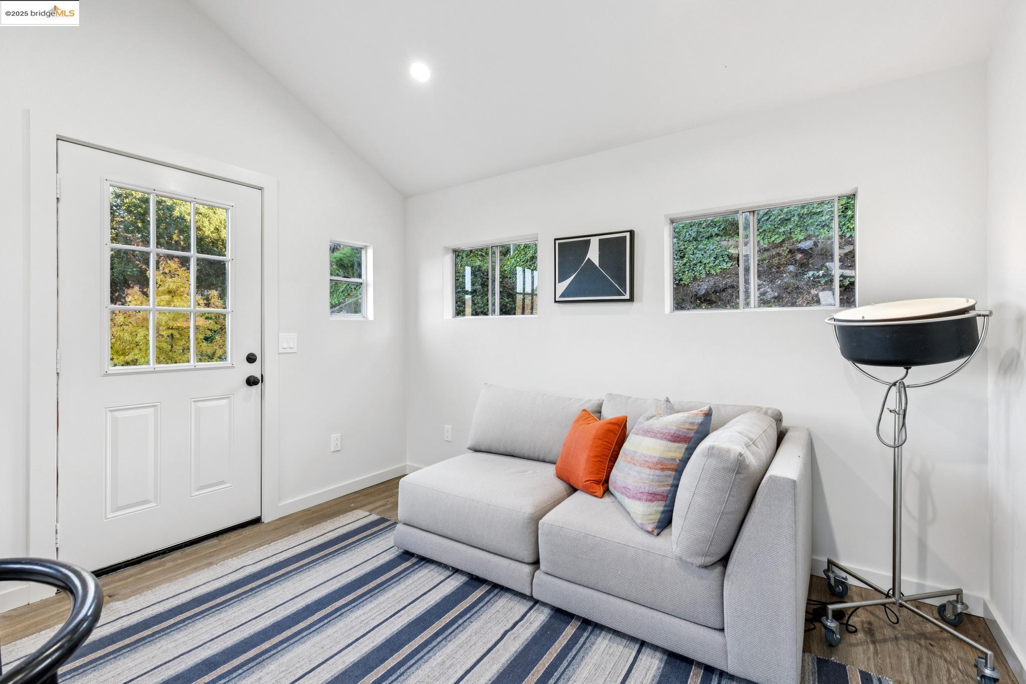 820 Kensington Rd, El Cerrito