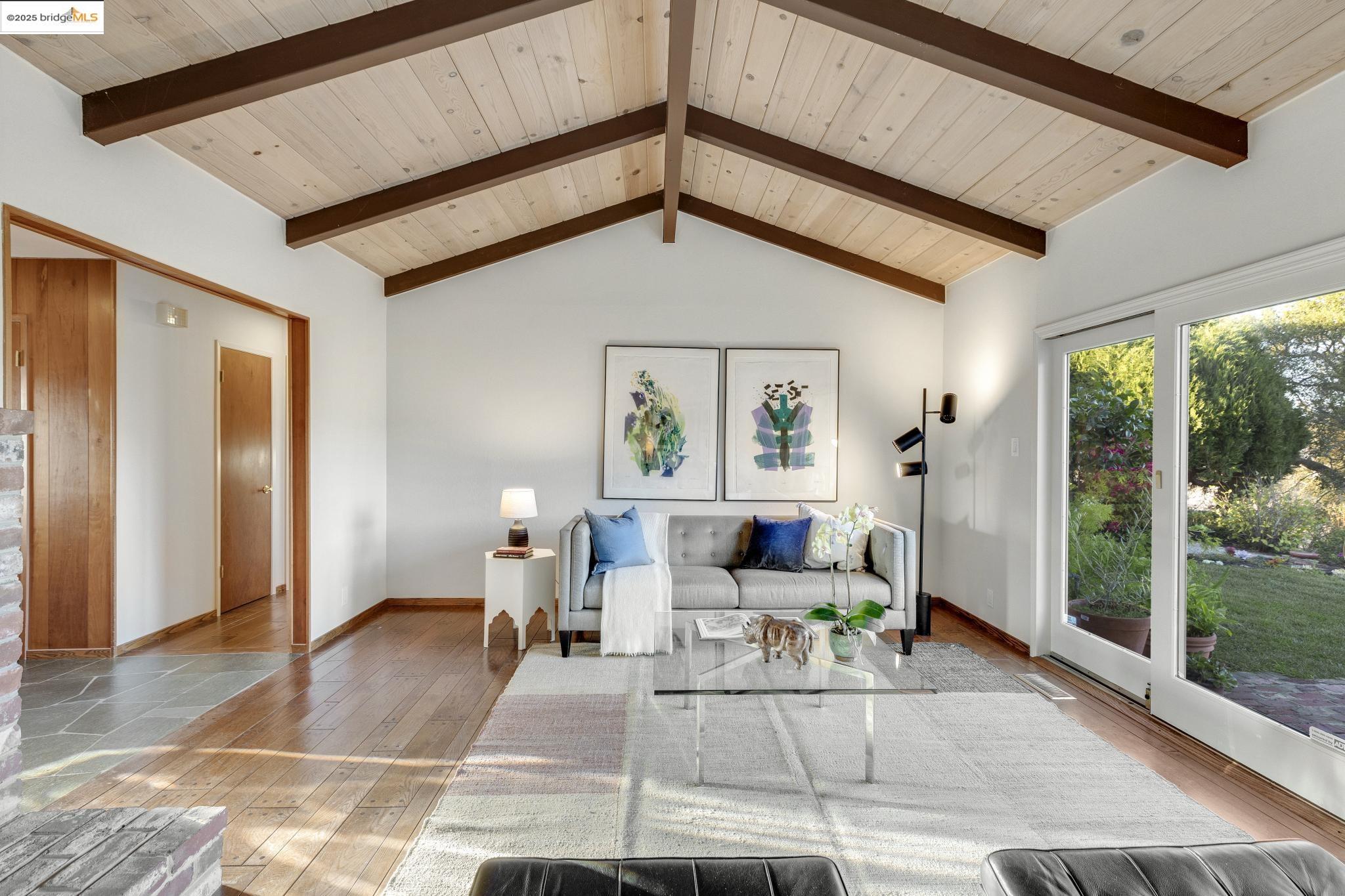 820 Kensington Rd, El Cerrito