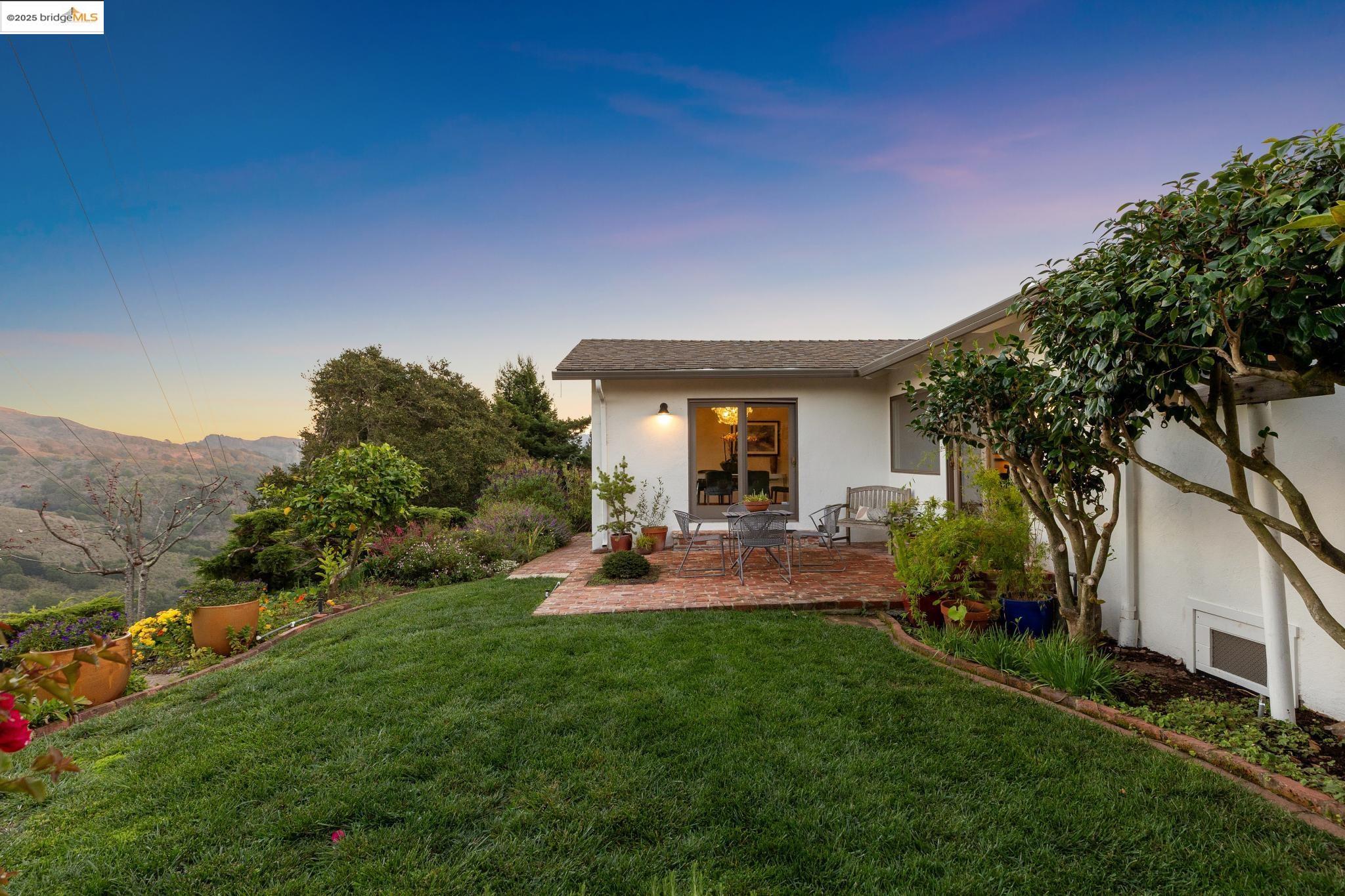 820 Kensington Rd, El Cerrito