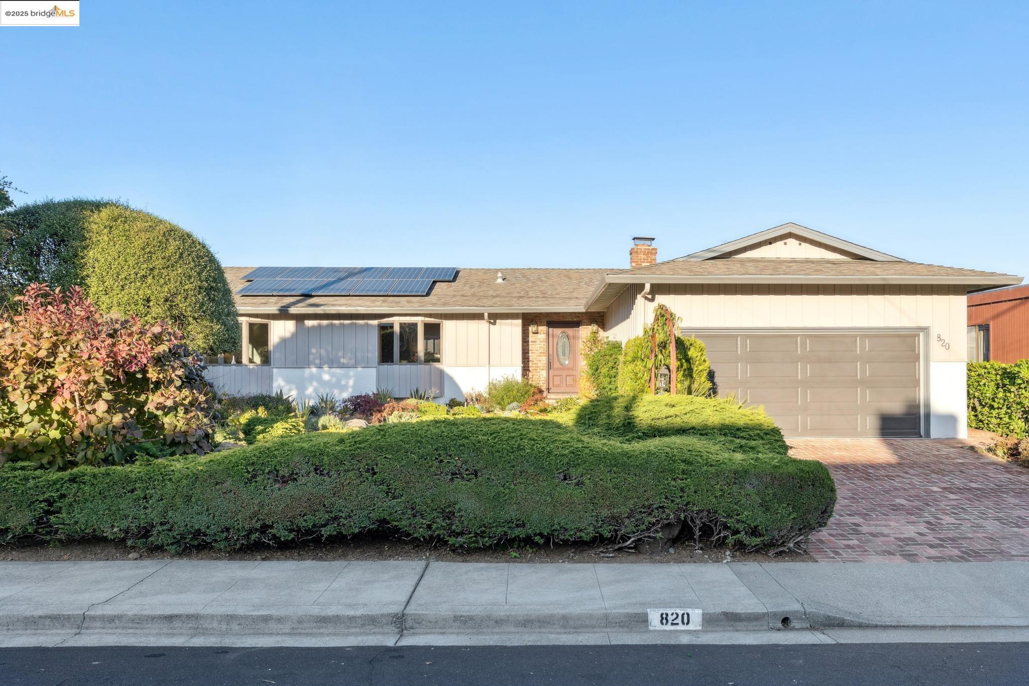 820 Kensington Rd, El Cerrito