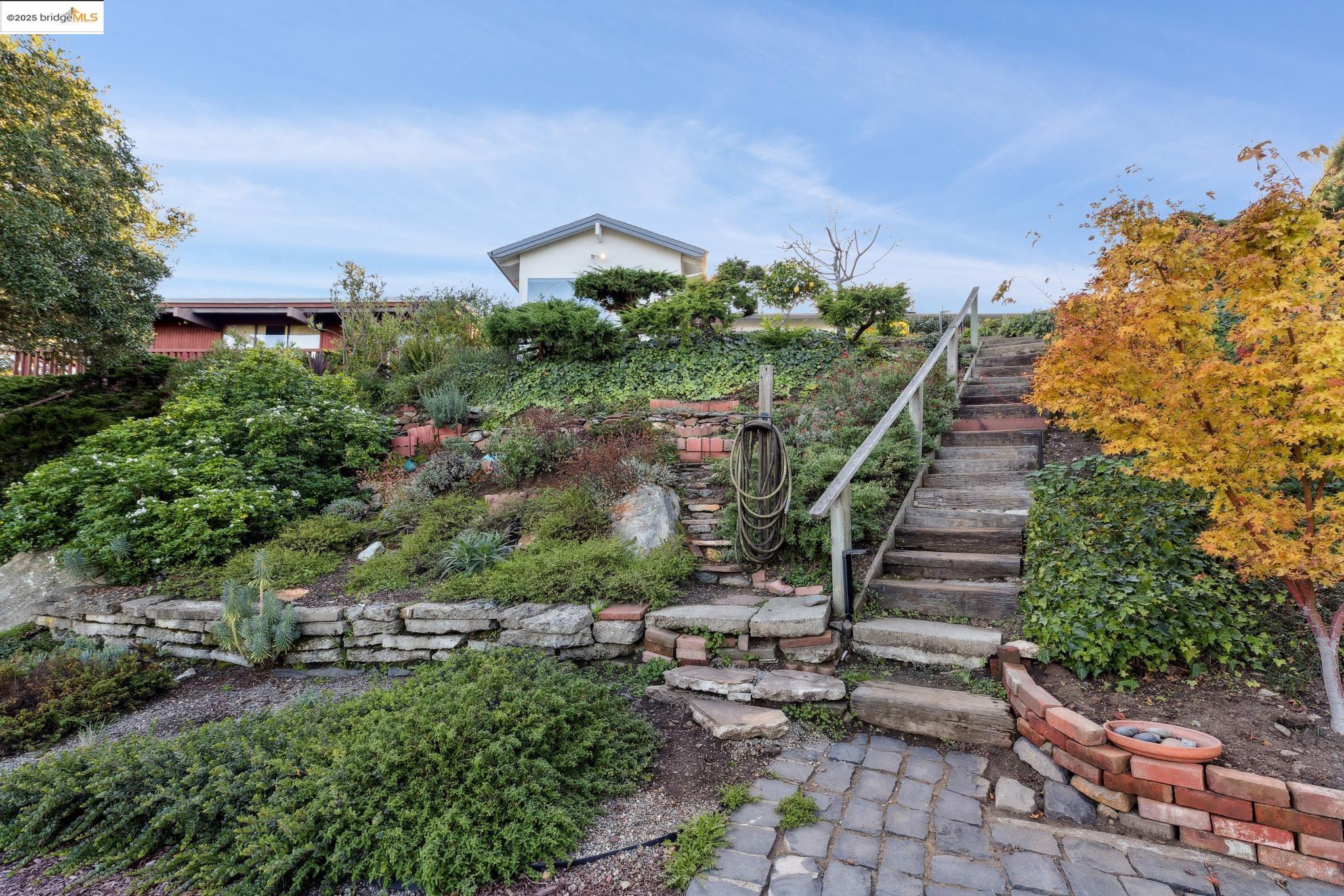 820 Kensington Rd, El Cerrito