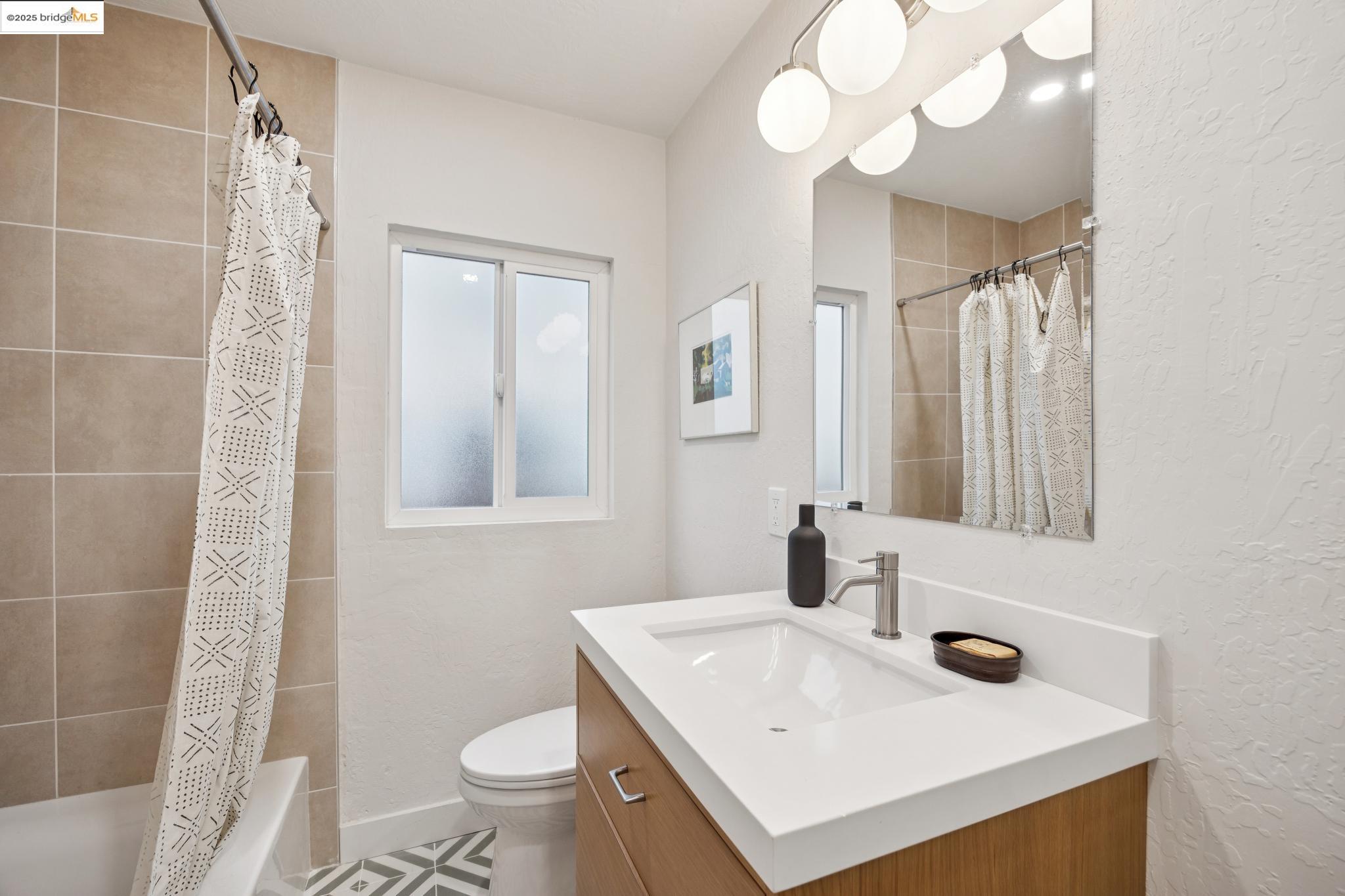 3018 Mabel St, Berkeley