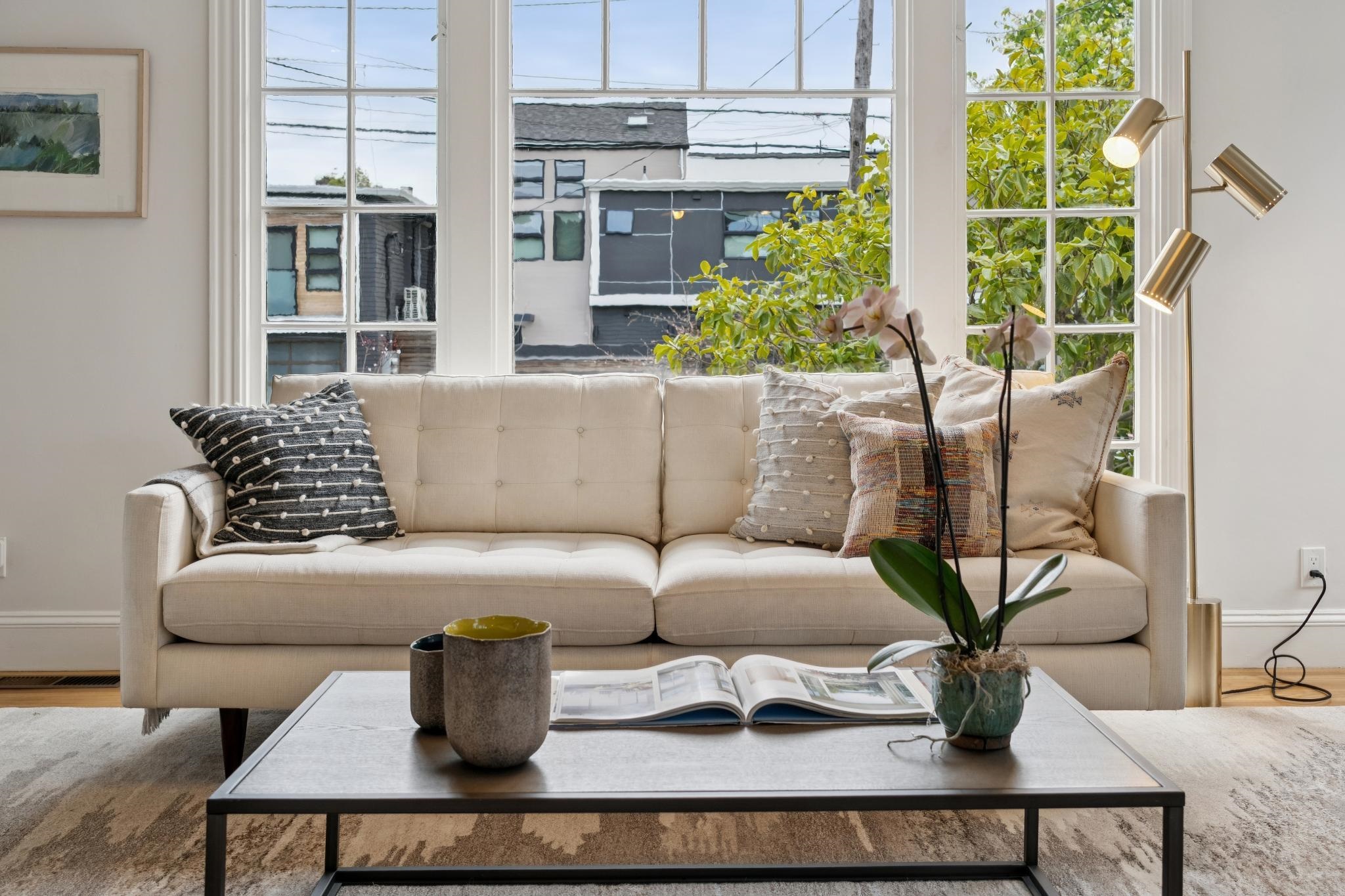 1563 Thousand Oaks Blvd